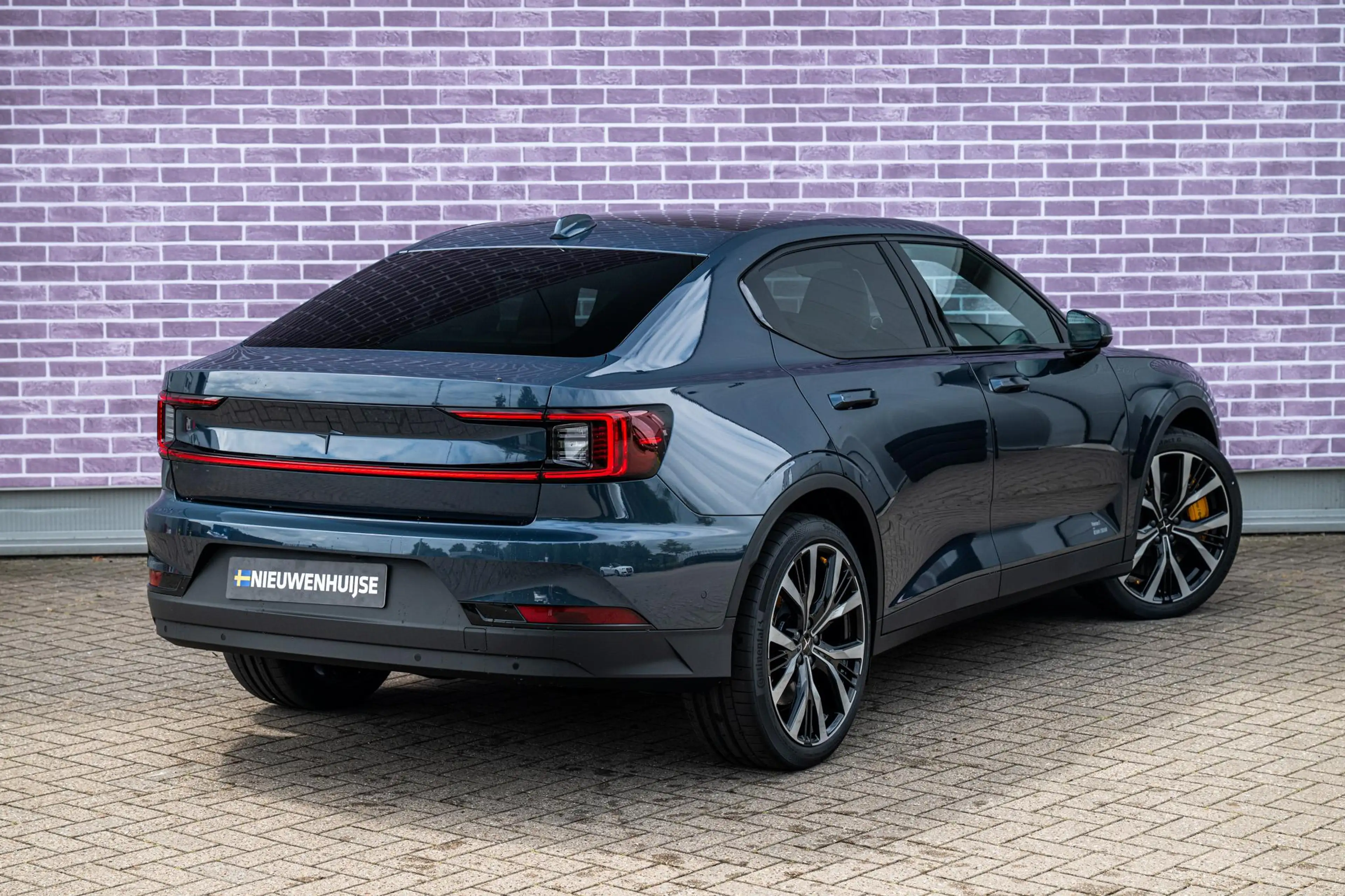 Polestar 2 Long Range Dual Motor Performance Prime 82 kWh | B — photo 7