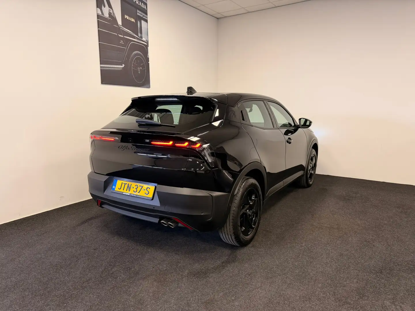 Alfa Romeo Junior 1.2 Turbo Hybrid Ibrida Schwarz - 2