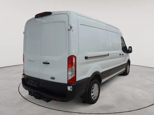Ford Transit view 4