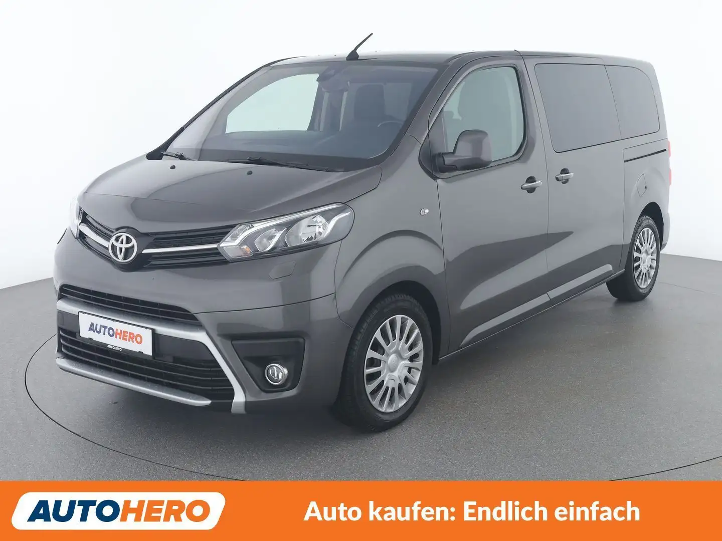 Toyota Proace 2.0 D-4D L1 Family Grau - 1