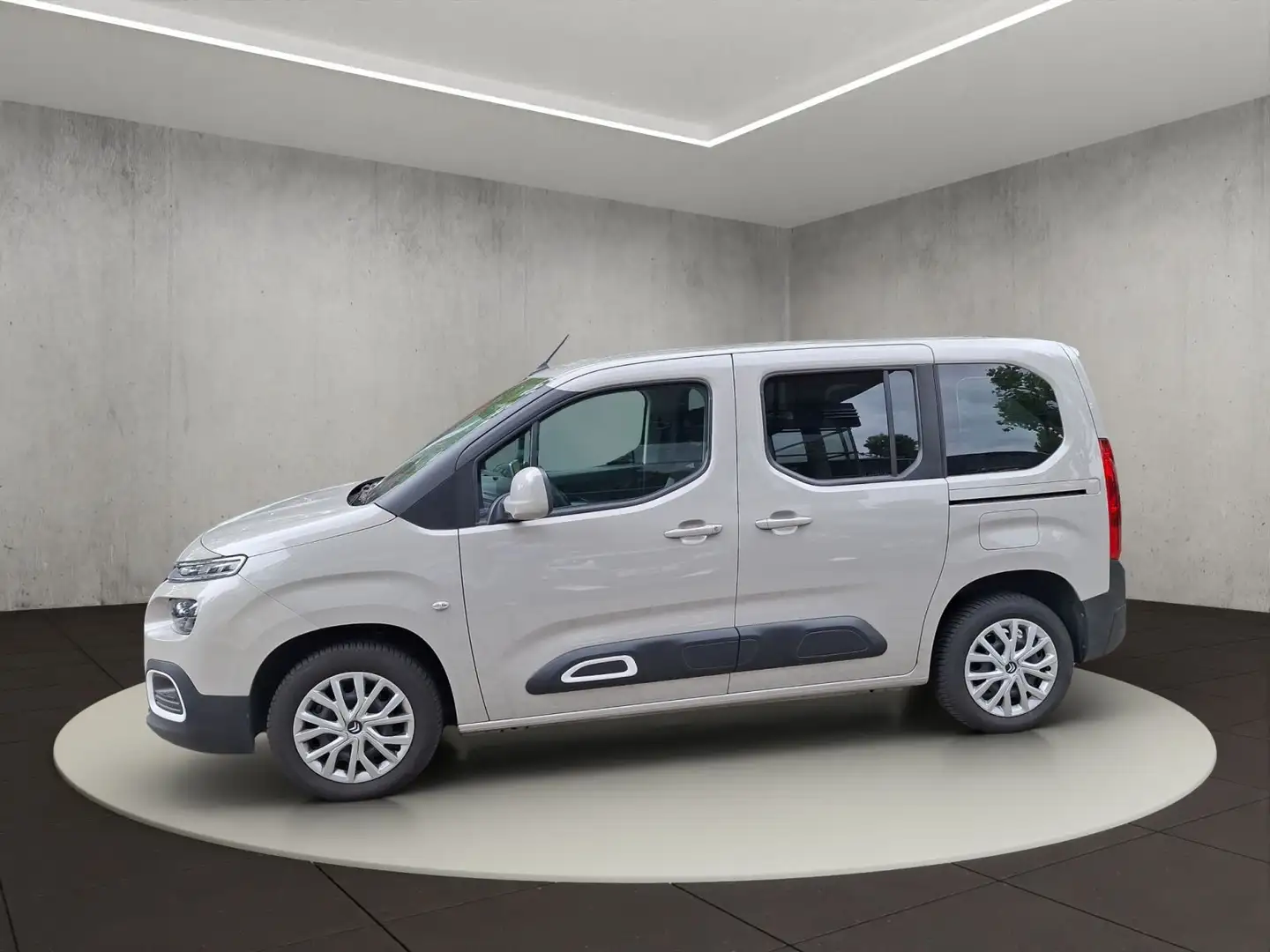 Citroen Berlingo 1.2 PureTech 110 Feel M S&S Šedá - 2