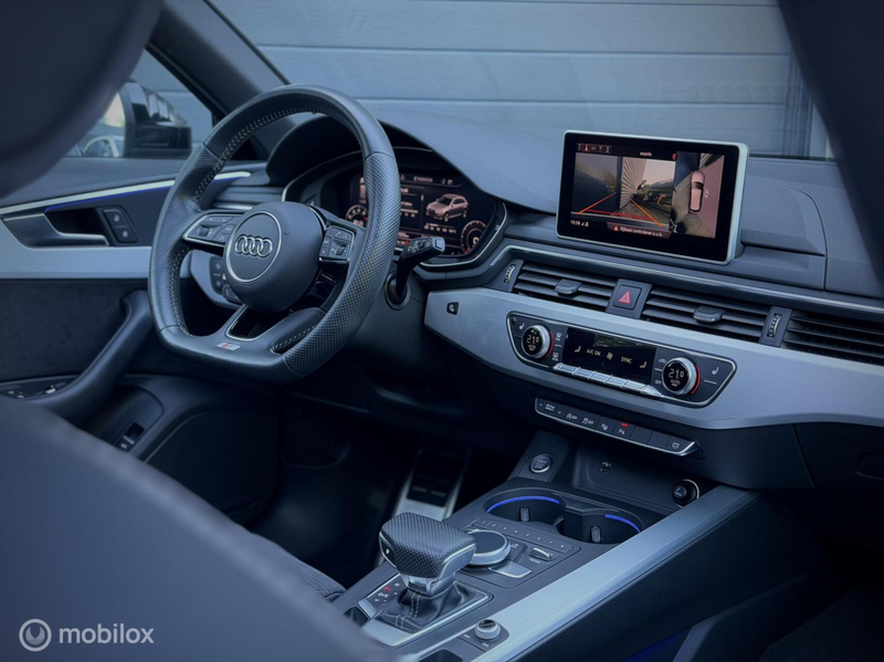 Audi A4 Avant 2.0 TFSI S line black edition, 360, Pano, HU — photo 14