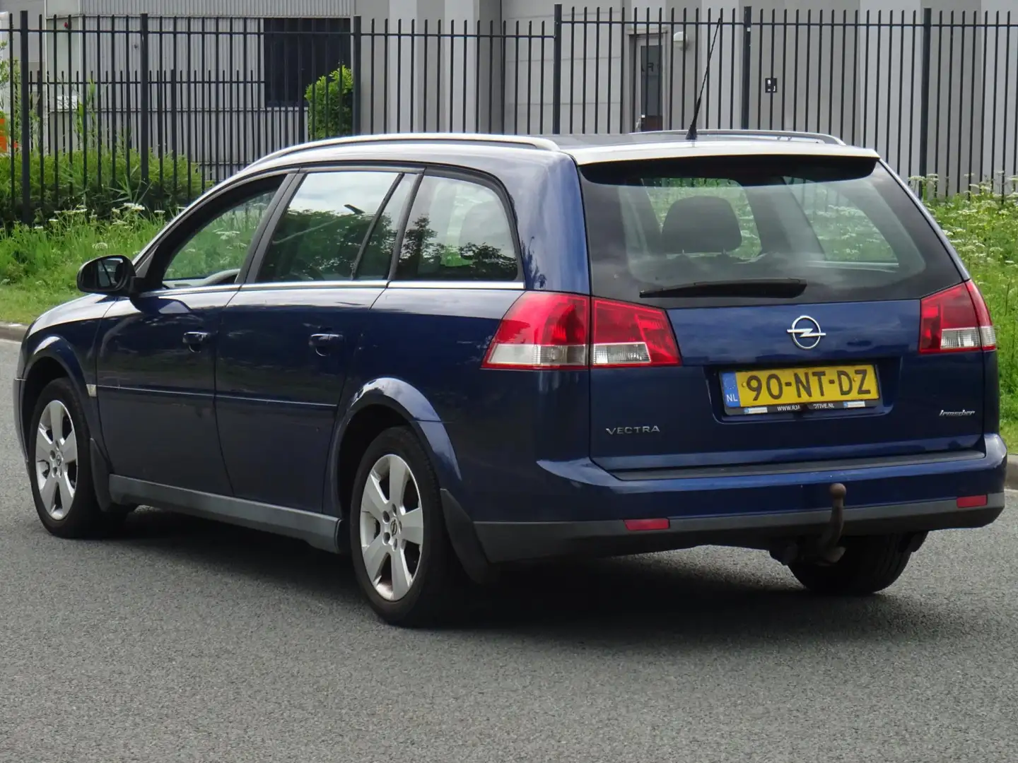 Opel Vectra Wagon 1.8-16V Elegance NAP/CLIMA/CRUISE/CARPLAY Blue - 2