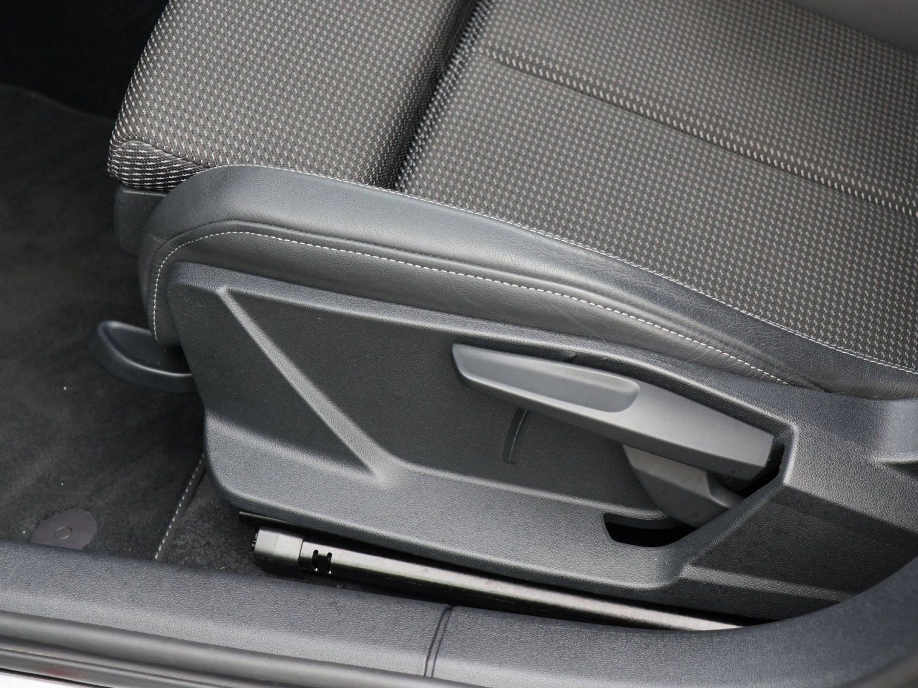Audi S3 nza 2.0 TFSI Black Pano B&O LED Kam — photo 15