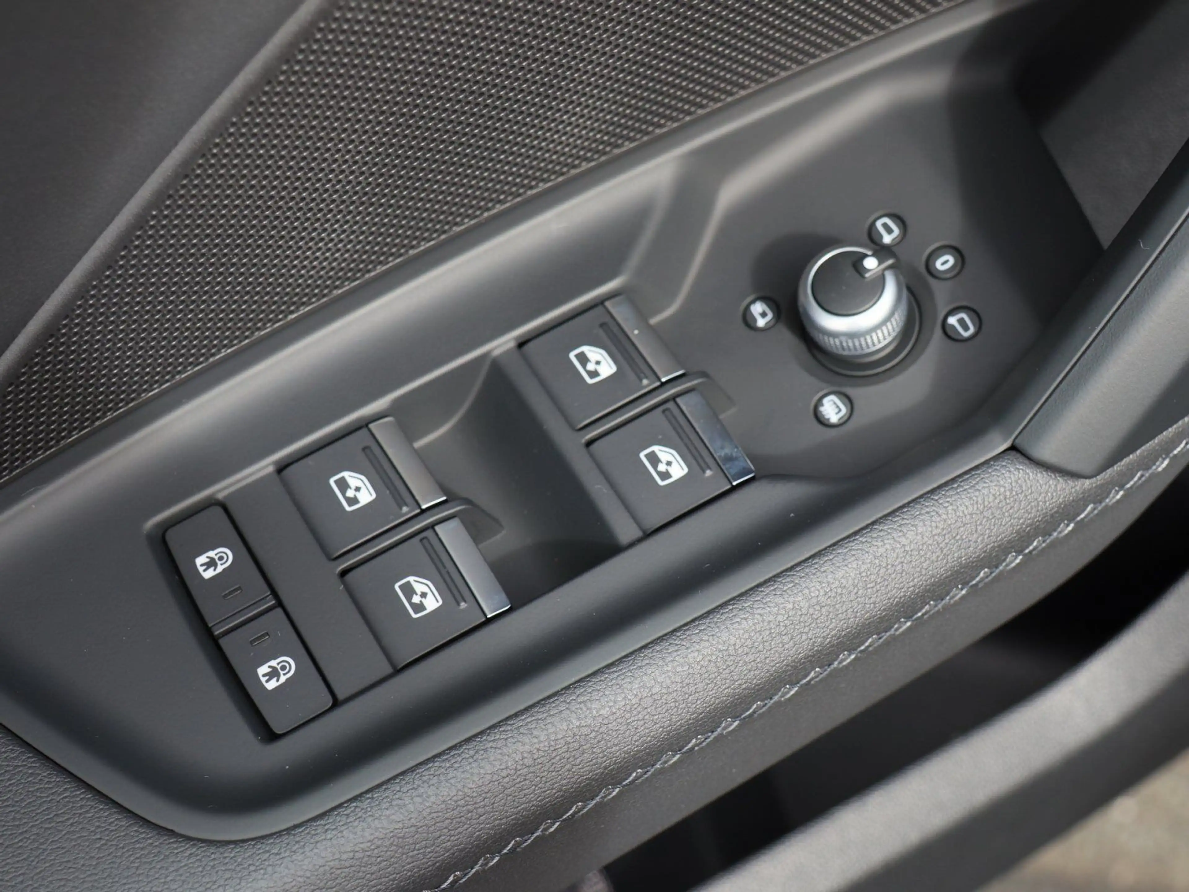Audi S3 nza 2.0 TFSI Black Pano B&O LED Kam — photo 14
