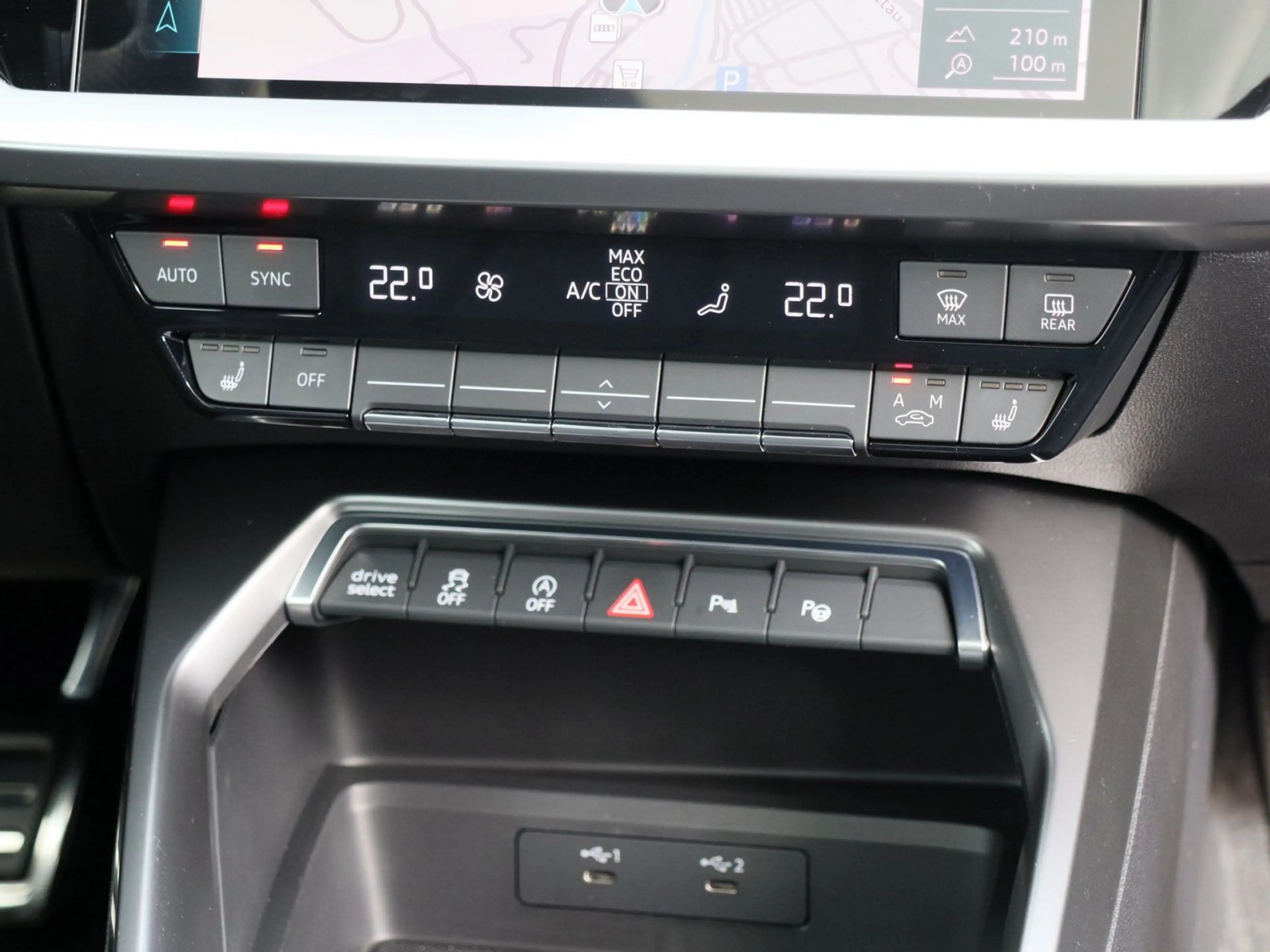 Audi S3 nza 2.0 TFSI Black Pano B&O LED Kam — photo 8
