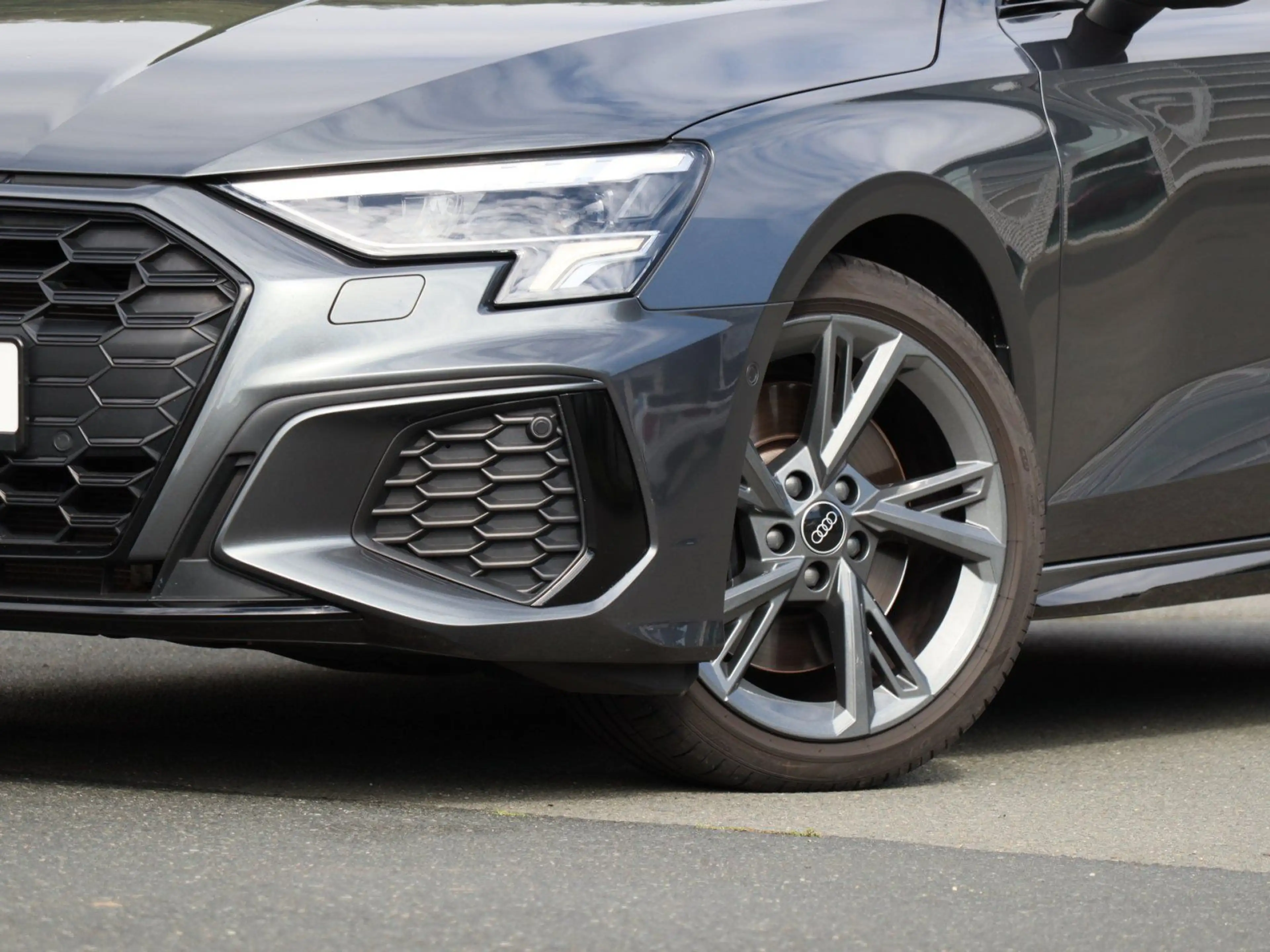 Audi S3 nza 2.0 TFSI Black Pano B&O LED Kam — photo 5