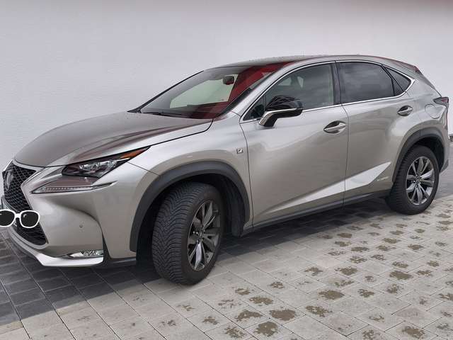 Lexus NX 300h E-FOUR F Sport / höchsten Ausstattungsversion /