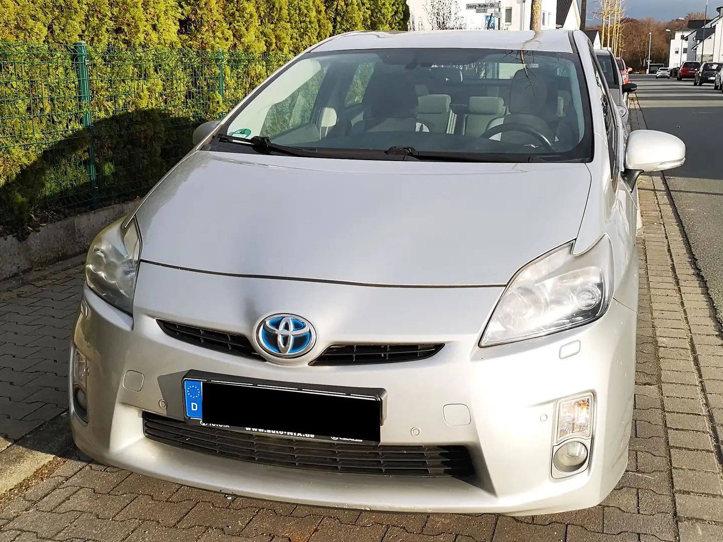 Toyota Prius Prius+(Hybrid) Stříbrná - 1