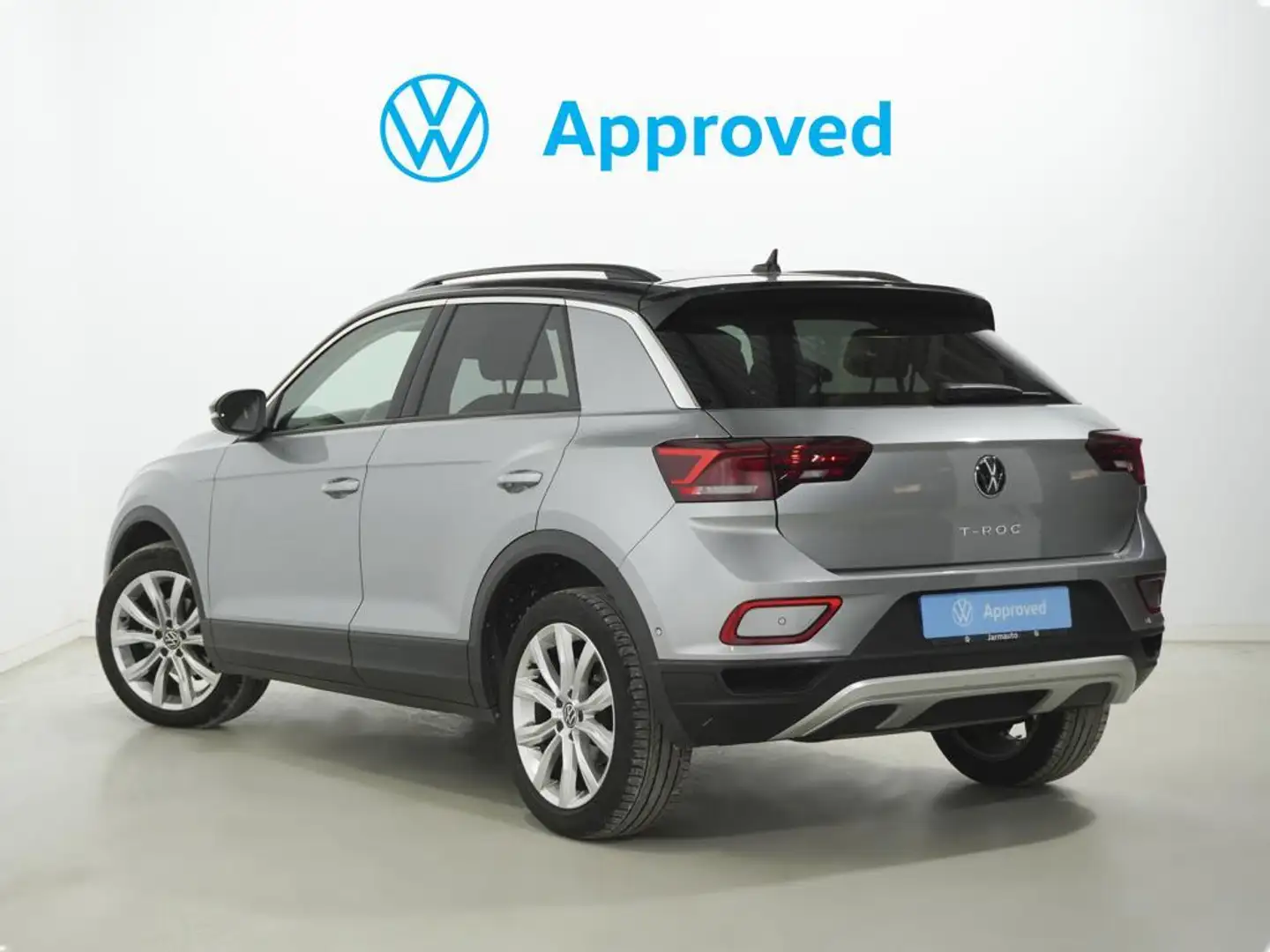 Volkswagen T-Roc 1.5 TSI Life DSG7 110KW Plateado - 2