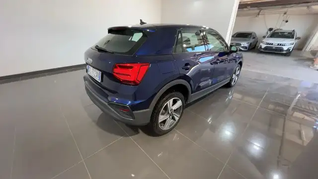 Audi Q2 view 4