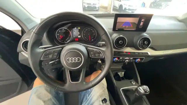 Audi Q2 view 17