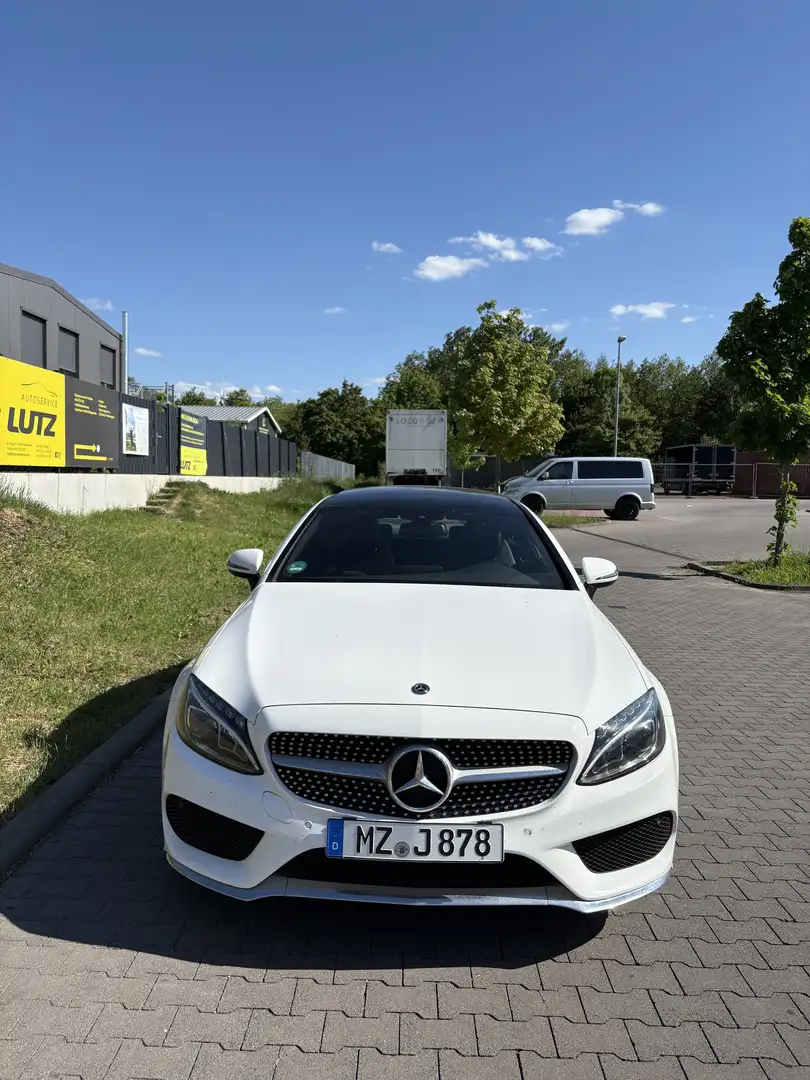 Mercedes-Benz C 250 Coupe 9G-TRONIC AMG Line - 1
