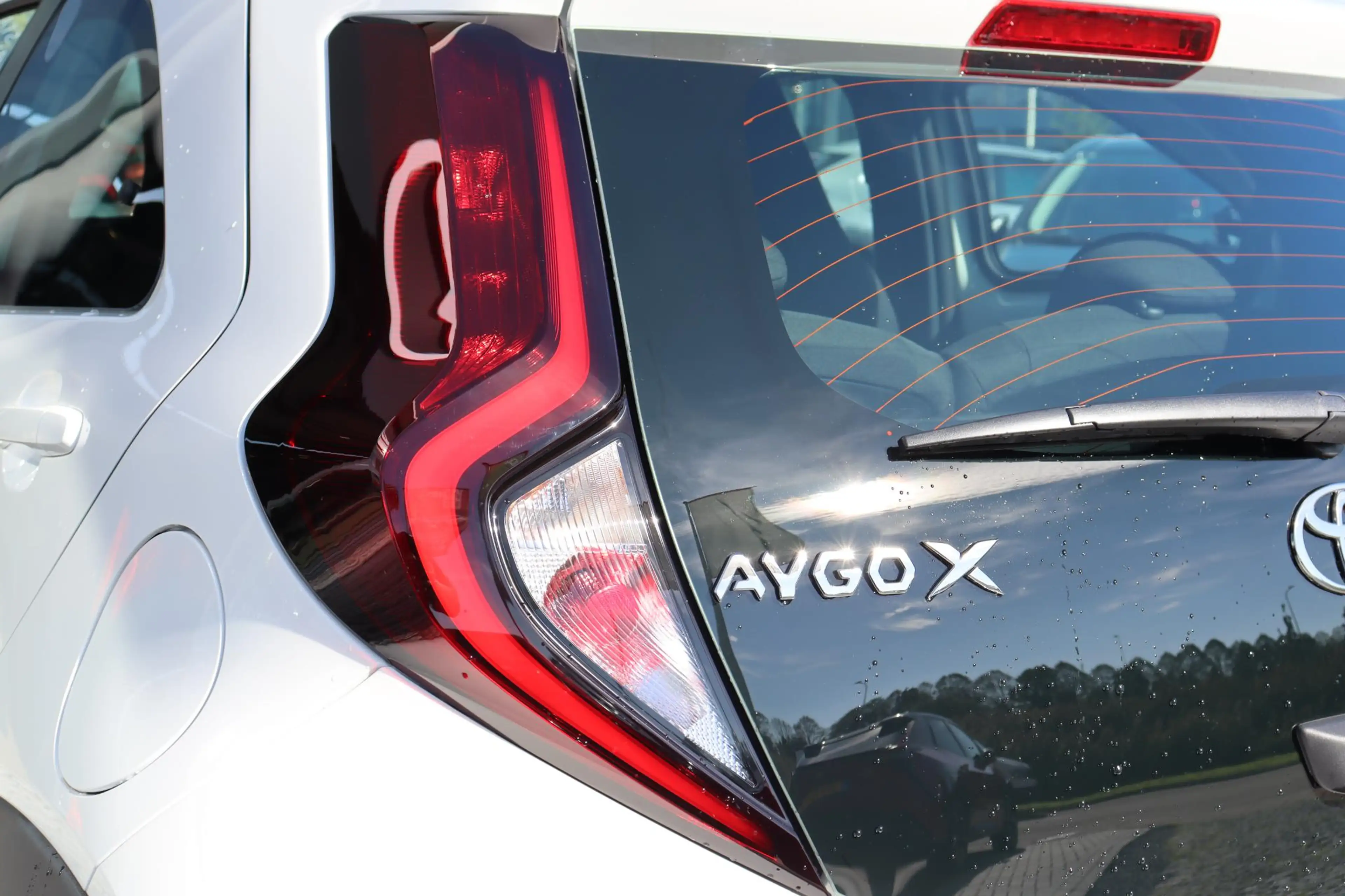 Toyota Aygo X Hybrid 115 Play GO, 17 Inch Lm velgen Nieuw en dir — photo 13