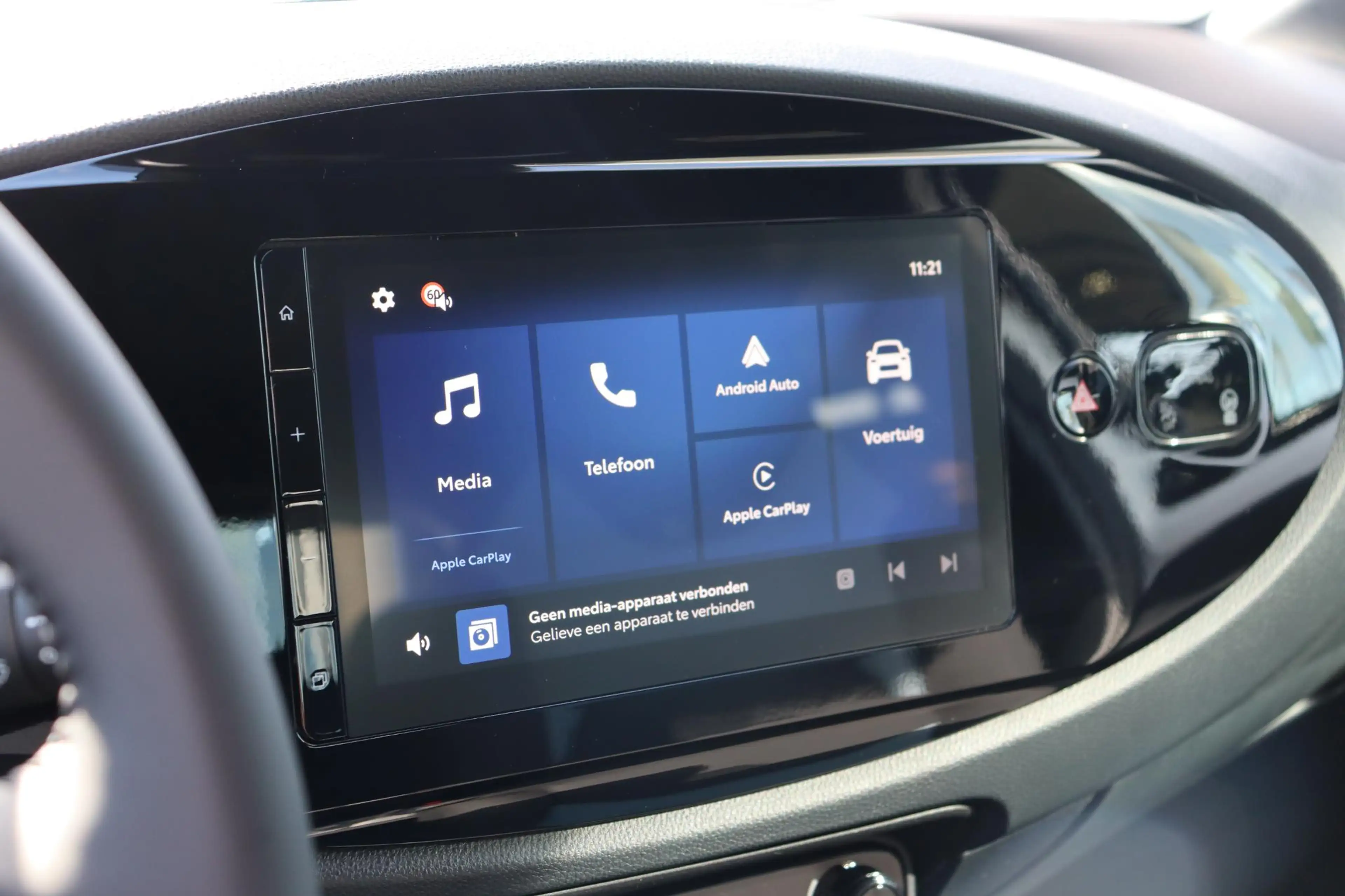 Toyota Aygo X Hybrid 115 Play GO, 17 Inch Lm velgen Nieuw en dir — photo 10