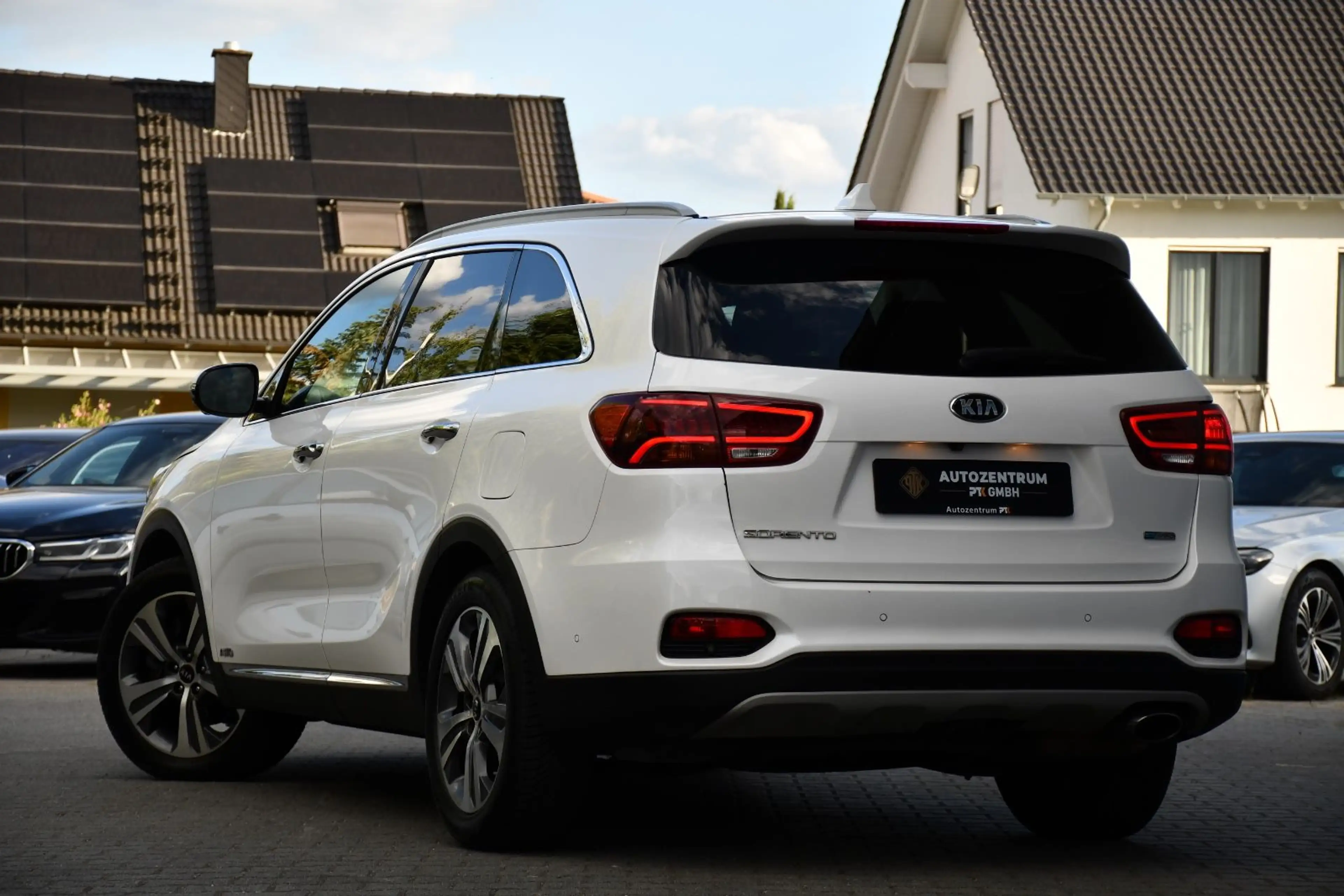Kia Sorento Platinum Edition 4WD — photo 6