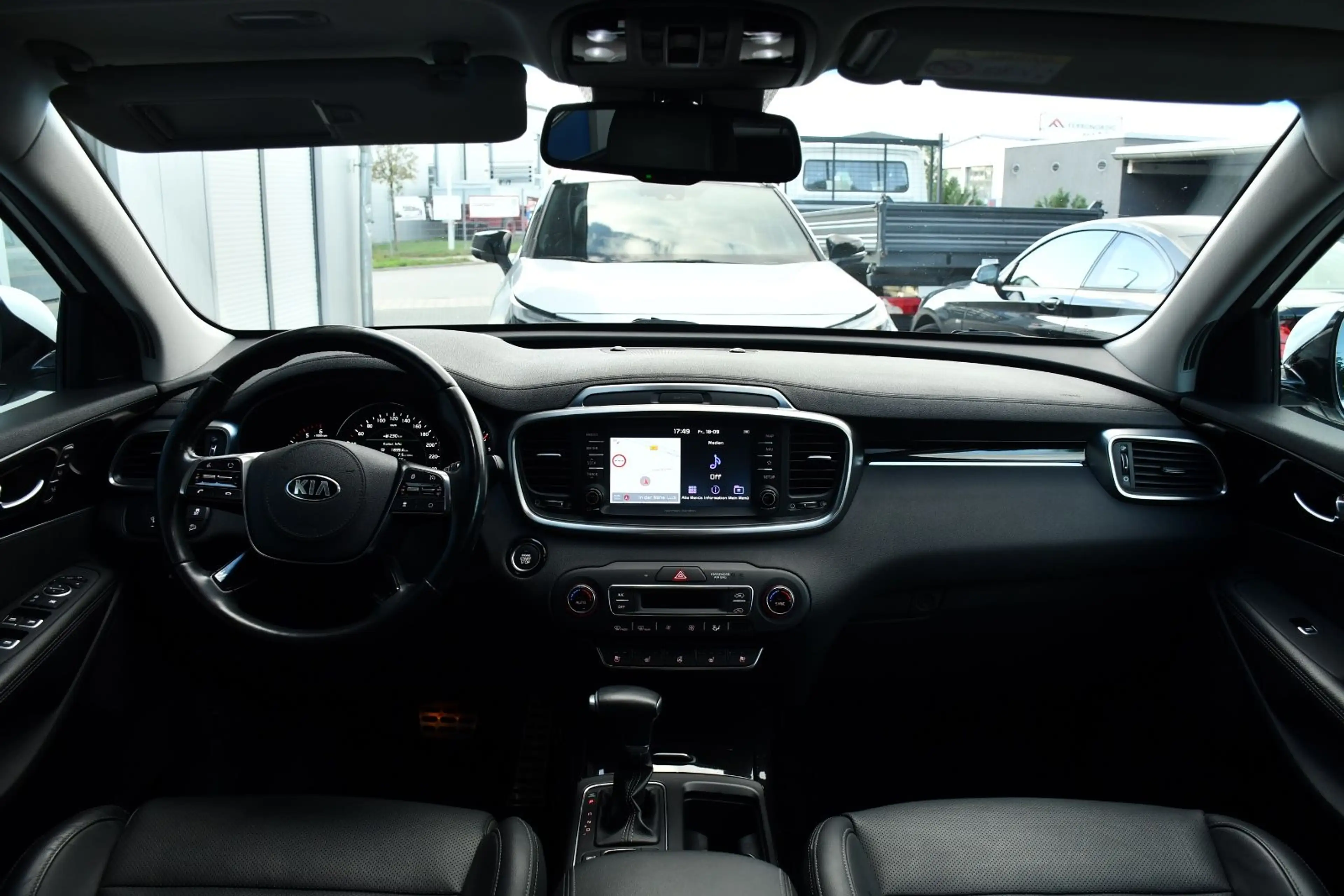 Kia Sorento Platinum Edition 4WD — photo 14