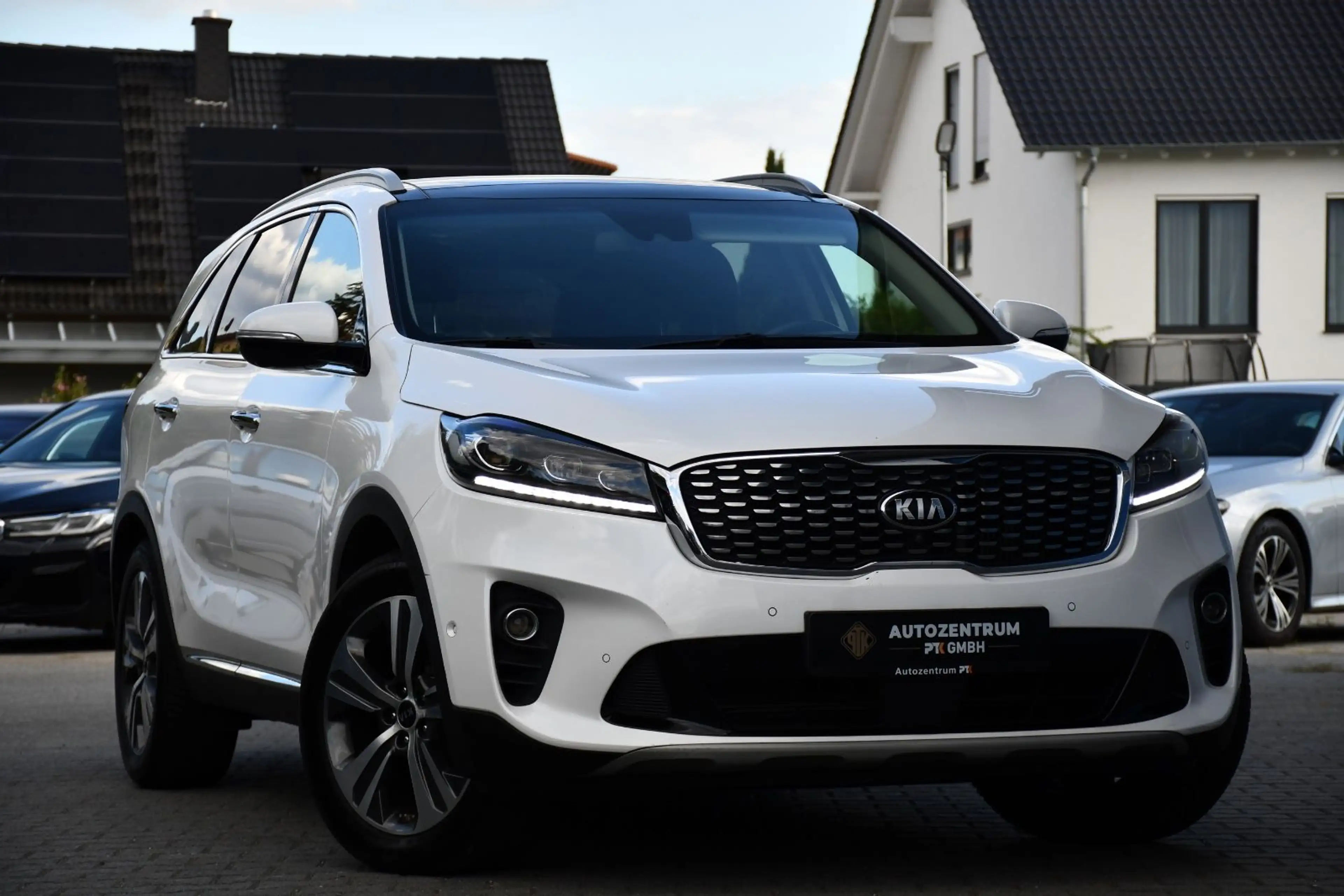Kia Sorento Platinum Edition 4WD — photo 3