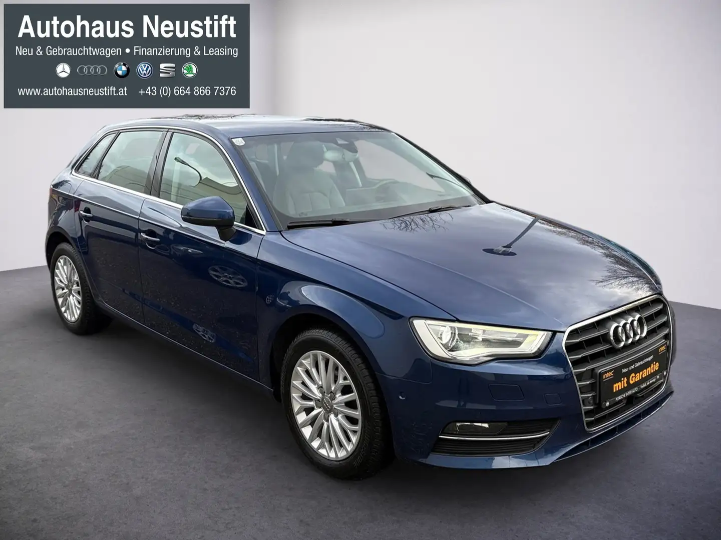 Audi A3 ambiente Blau - 2