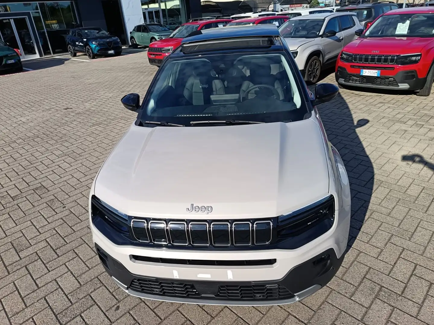 Jeep Avenger 1.2 Turbo Summit Beige - 2