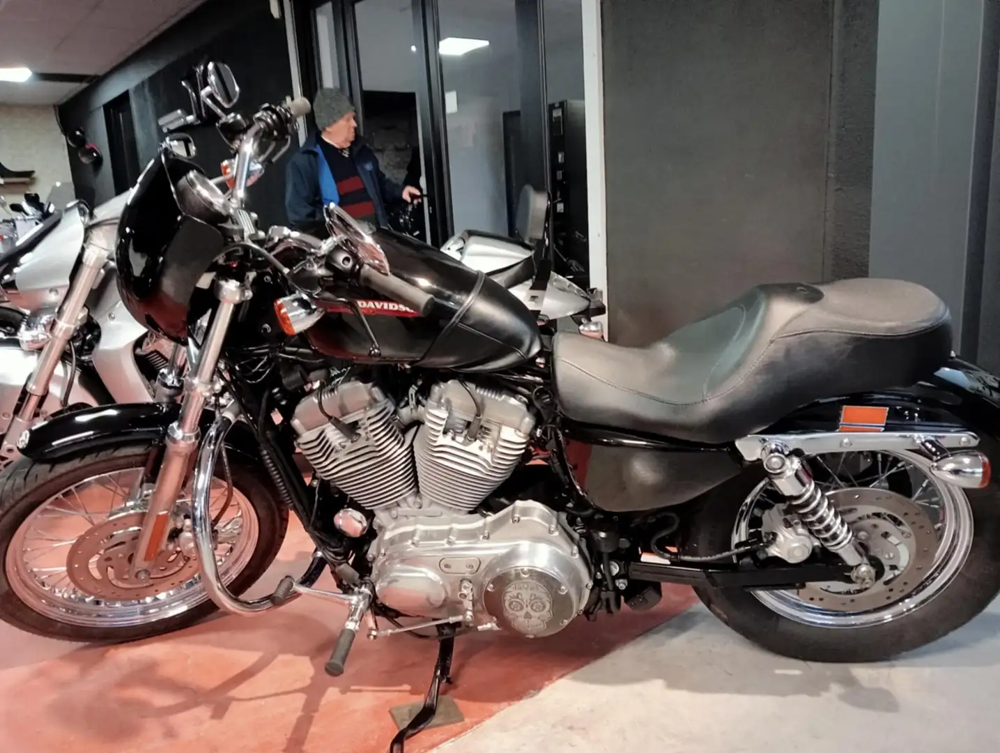 Harley-Davidson XL 883 Чёрный - 1