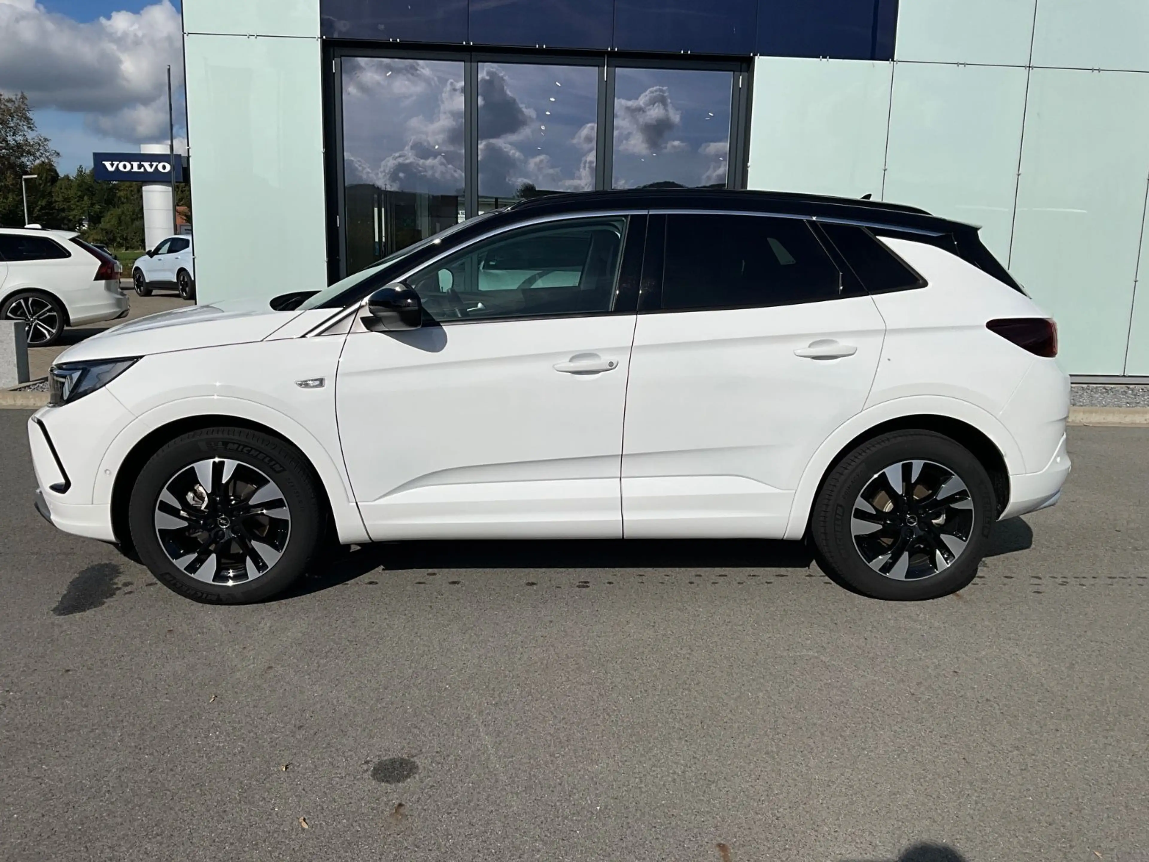 Opel Grandland X — photo 2