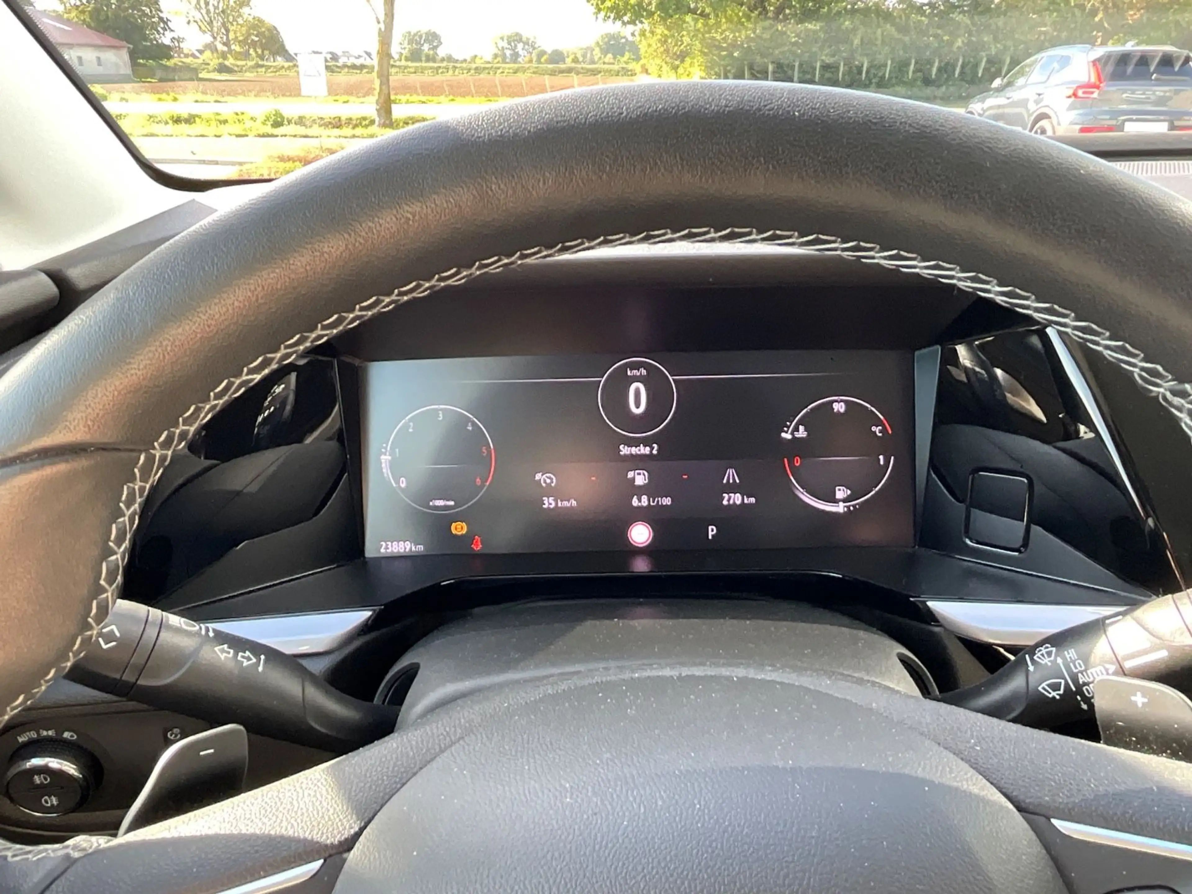 Opel Grandland X — photo 11
