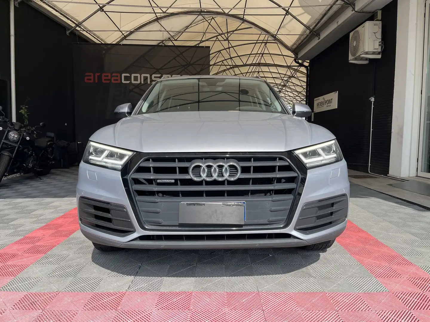 Audi Q5 Q5 40 TDI quattro S tronic Business Grau - 2
