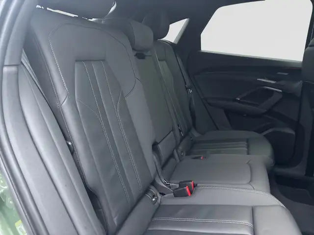 Audi Q5 view 15