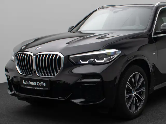 BMW X5 view 16