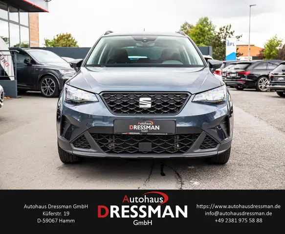 SEAT Arona view 2