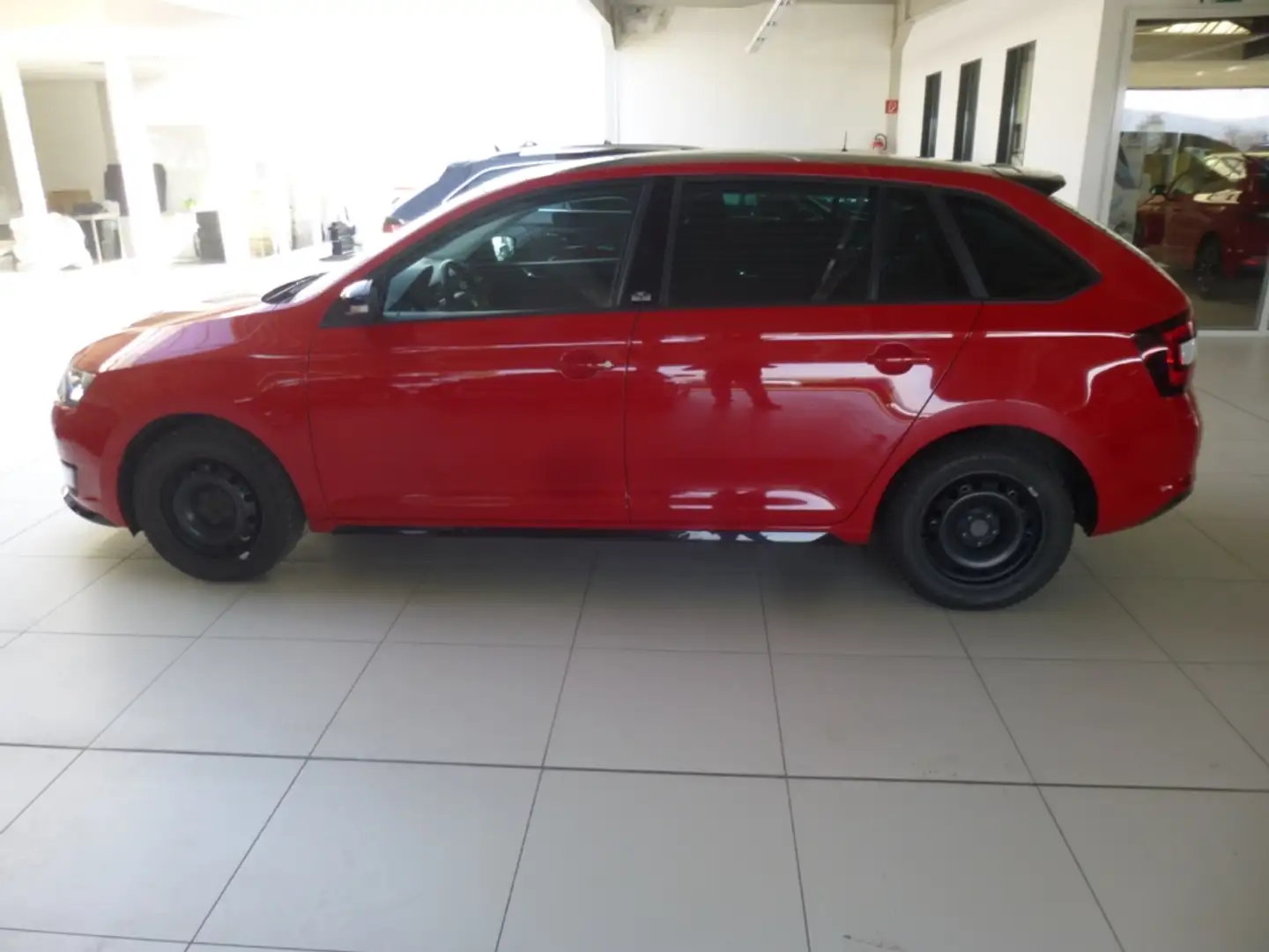 Skoda Rapid/Spaceback Spaceback Monte Carlo   Vermittlung ohne Gebraucht Rojo - 1