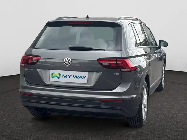 Volkswagen Tiguan view 5