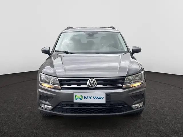 Volkswagen Tiguan view 3