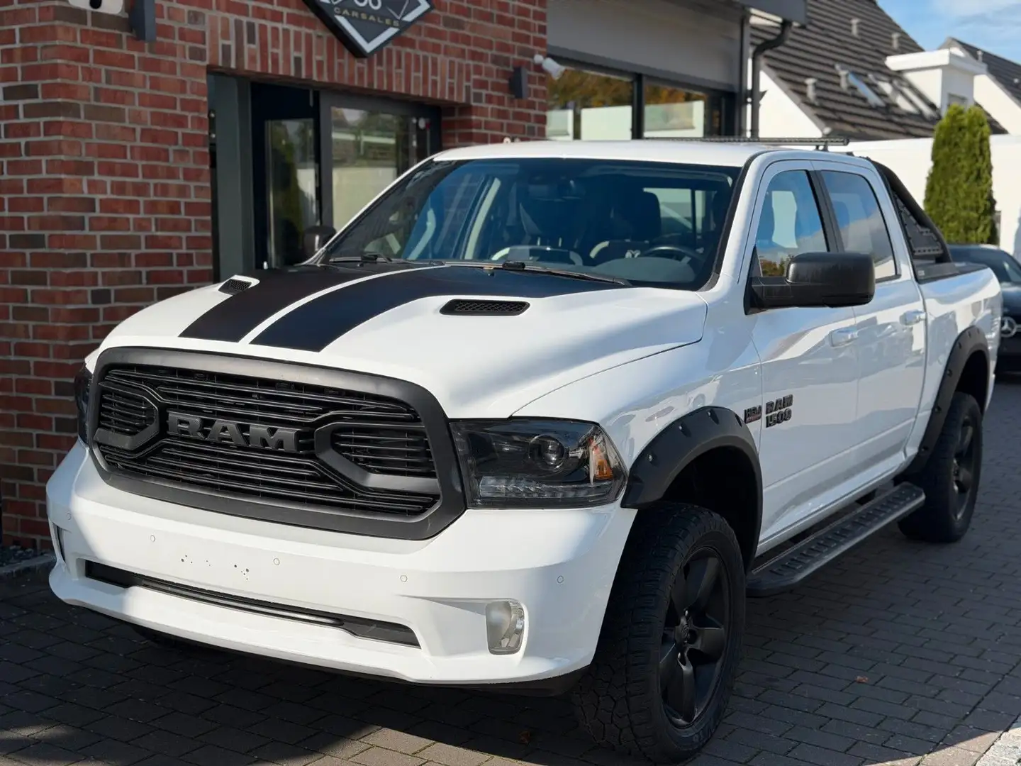 Dodge RAM 1500 5.7 4x4/Classic/Crew/Grail/LPG/Sport Blanc - 2