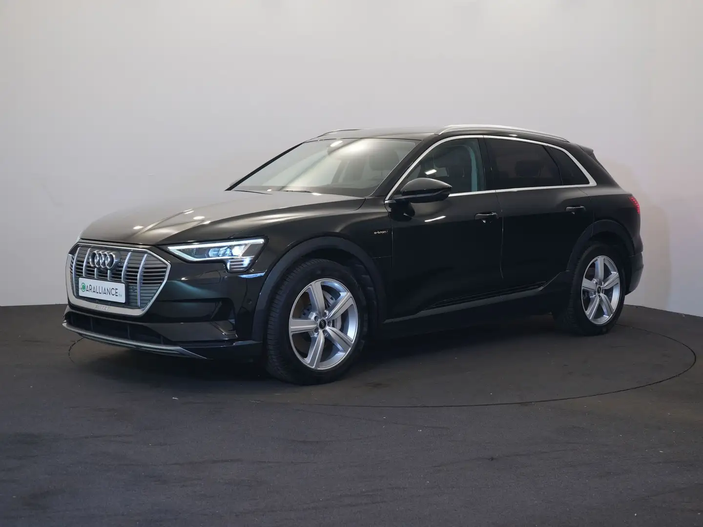 Audi e-tron 55 |95kwh|Tour||LED|Cuir|HUD|Cam360|JA20" Noir - 1