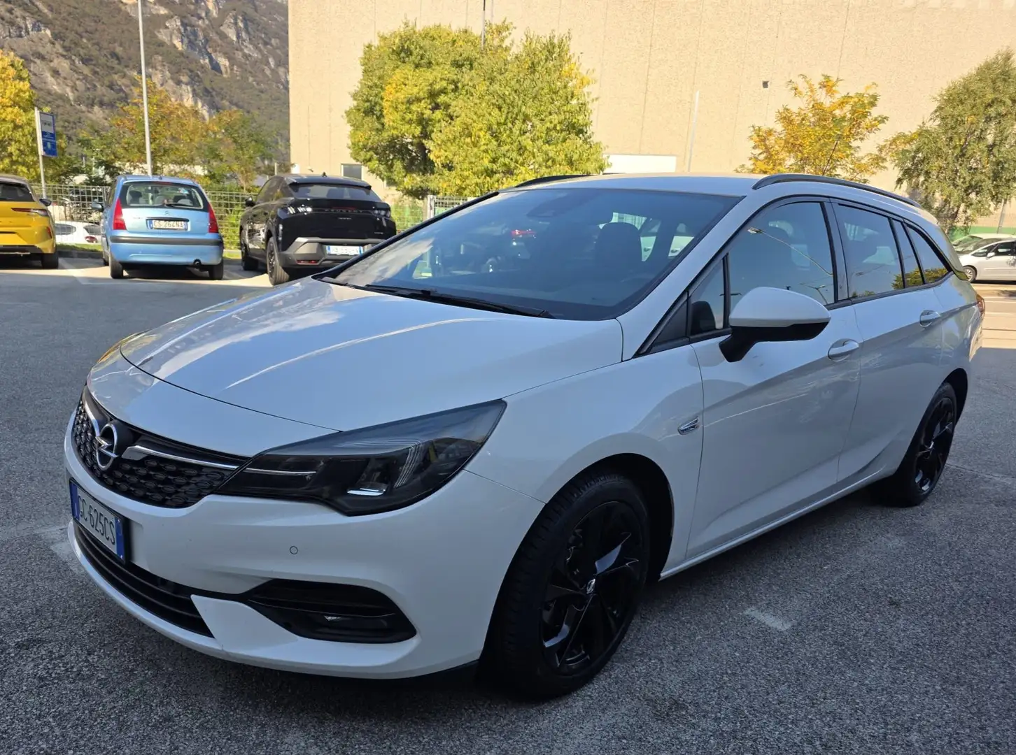 Opel Astra 1.5 D Start/Stop Sports Tourer Edition - 1