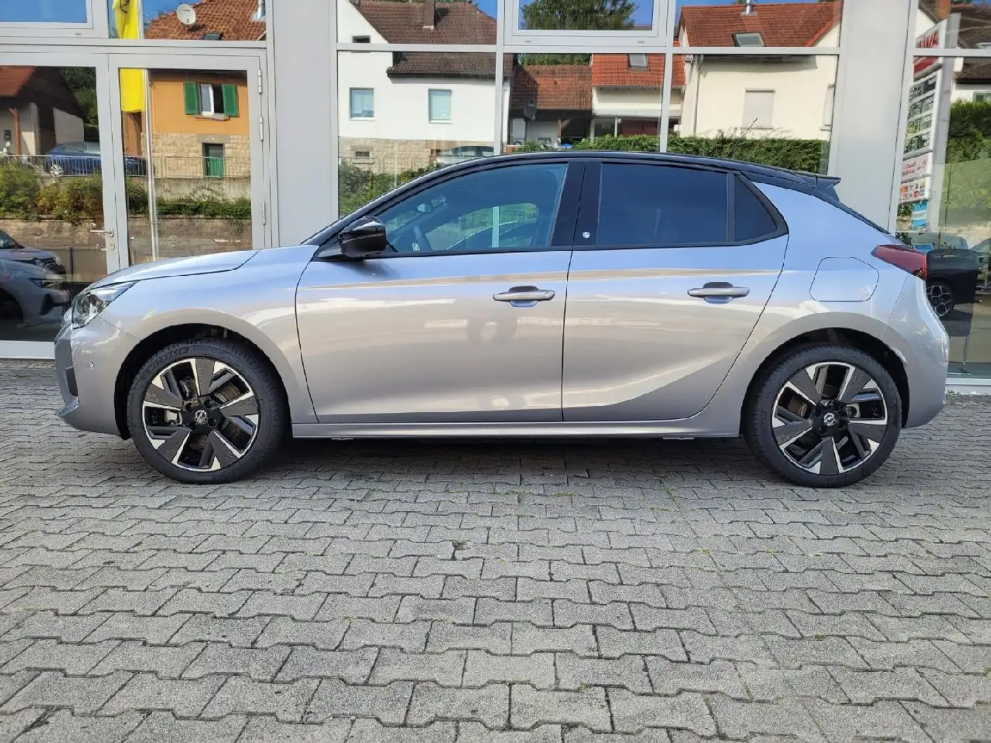 Opel Corsa-e e GS Line Grau - 1