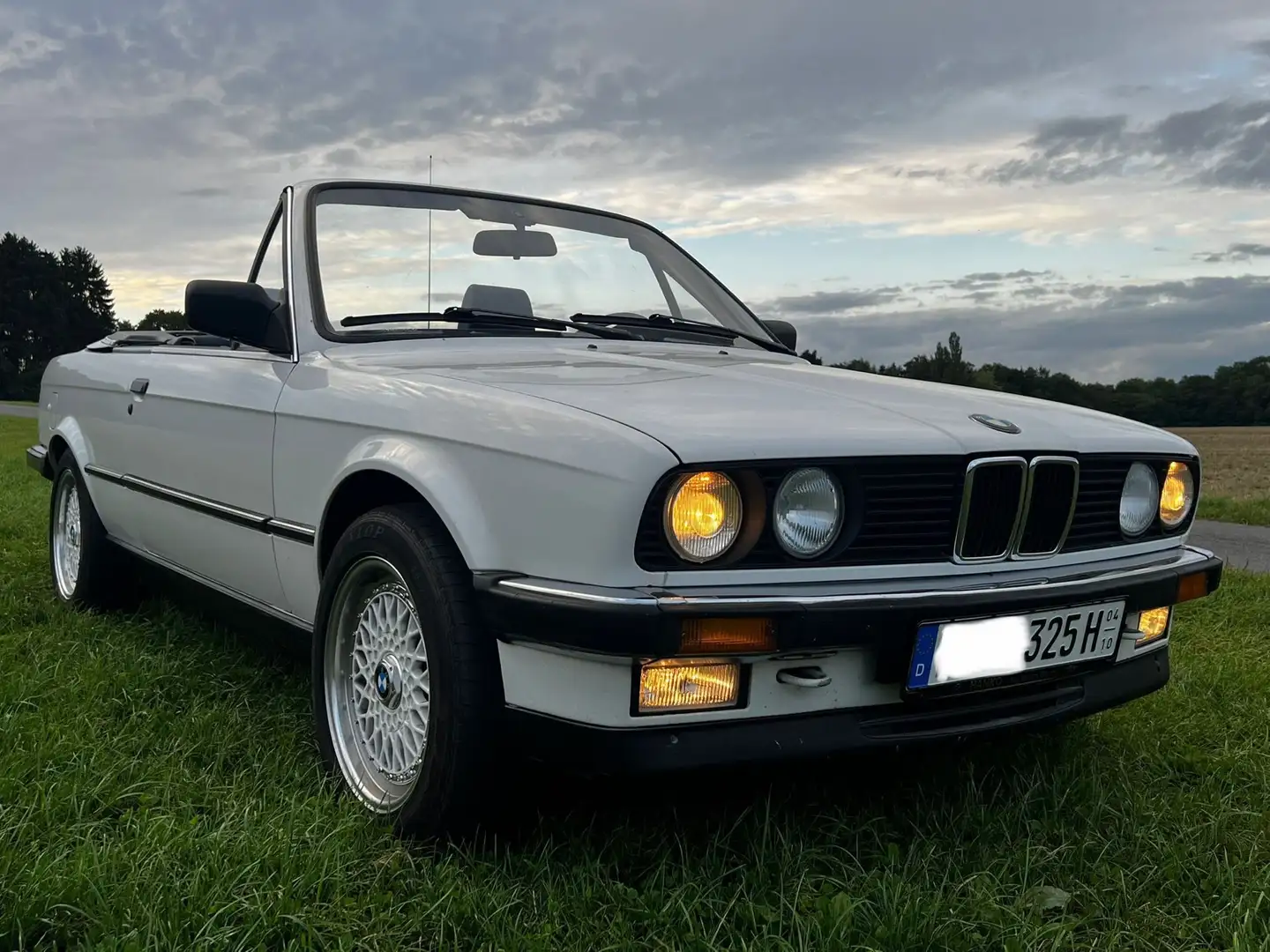 BMW 325 i /H -Zulassung/Sportsitze/BBS /VFL Chrom Modell Weiß - 2