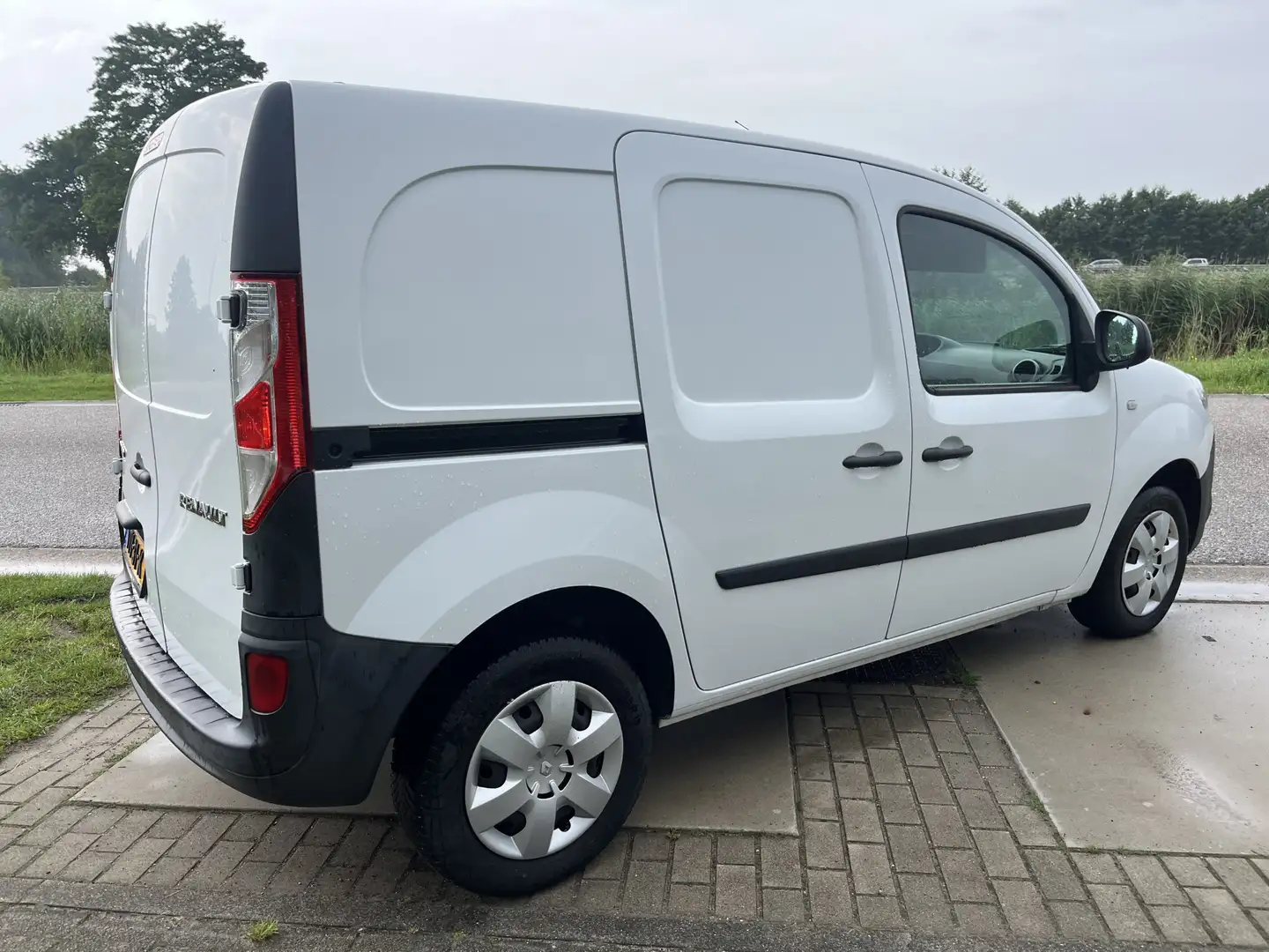 Renault Kangoo 1.5 dCi 90 Energy Comfort / Prijs EX. BTW / Distri Wit - 2