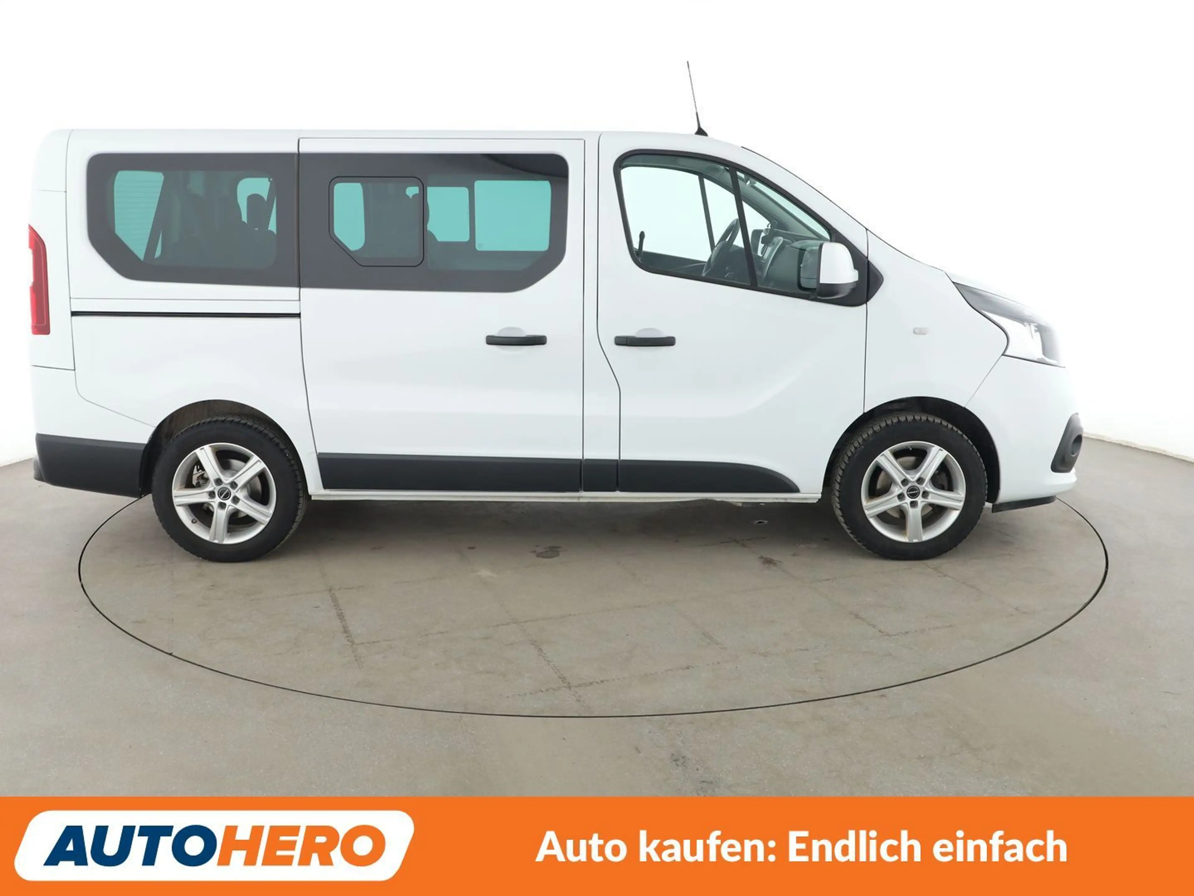 Nissan NV300 2.0 dCi L1H1 2,7t PREMIUM *AHK*NAV*TEMP*PDC*SHZ* — photo 7