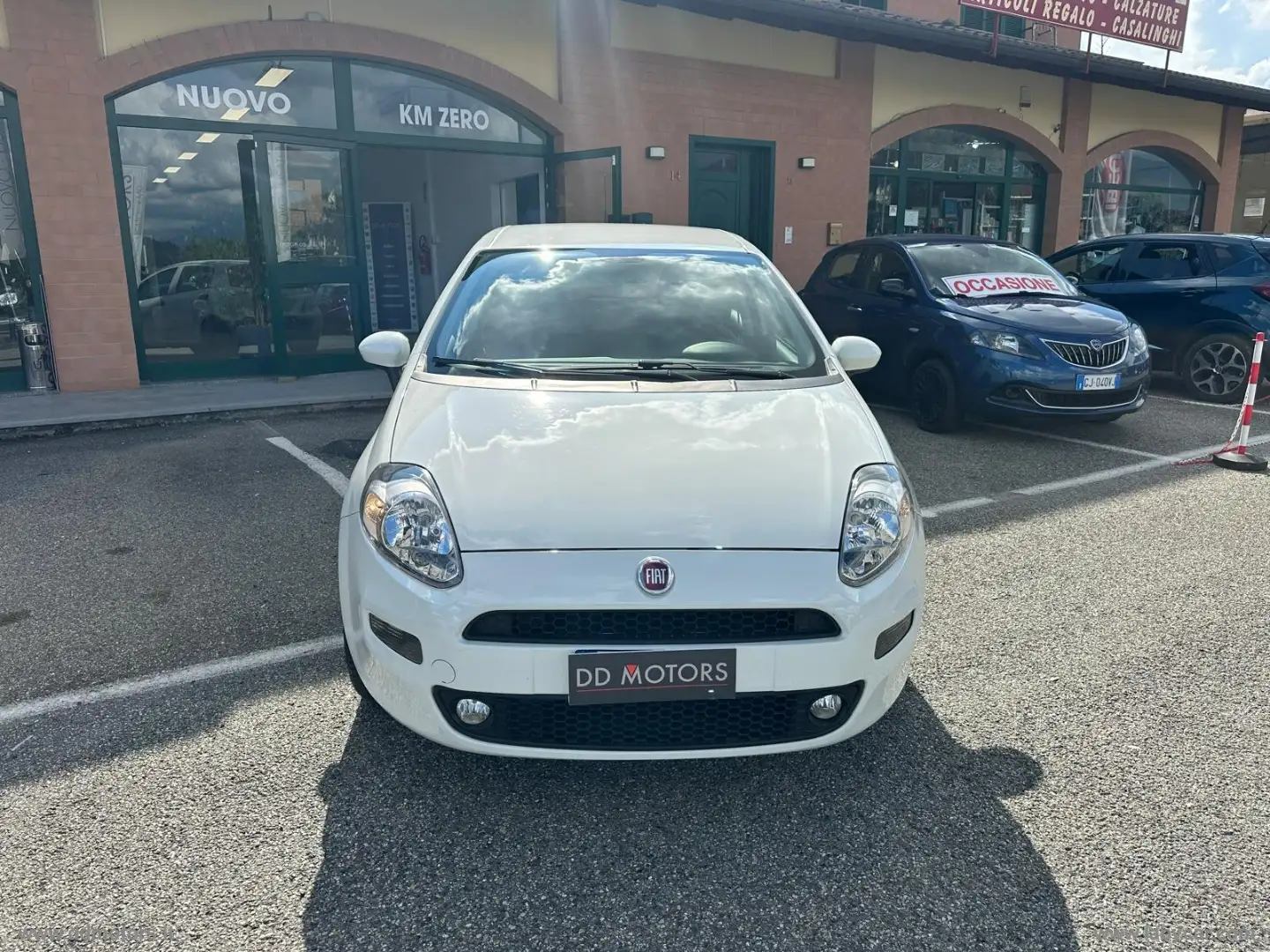 Fiat Punto 1.2 8V 5p. Lounge *NEOPATENTATI* Wit - 2