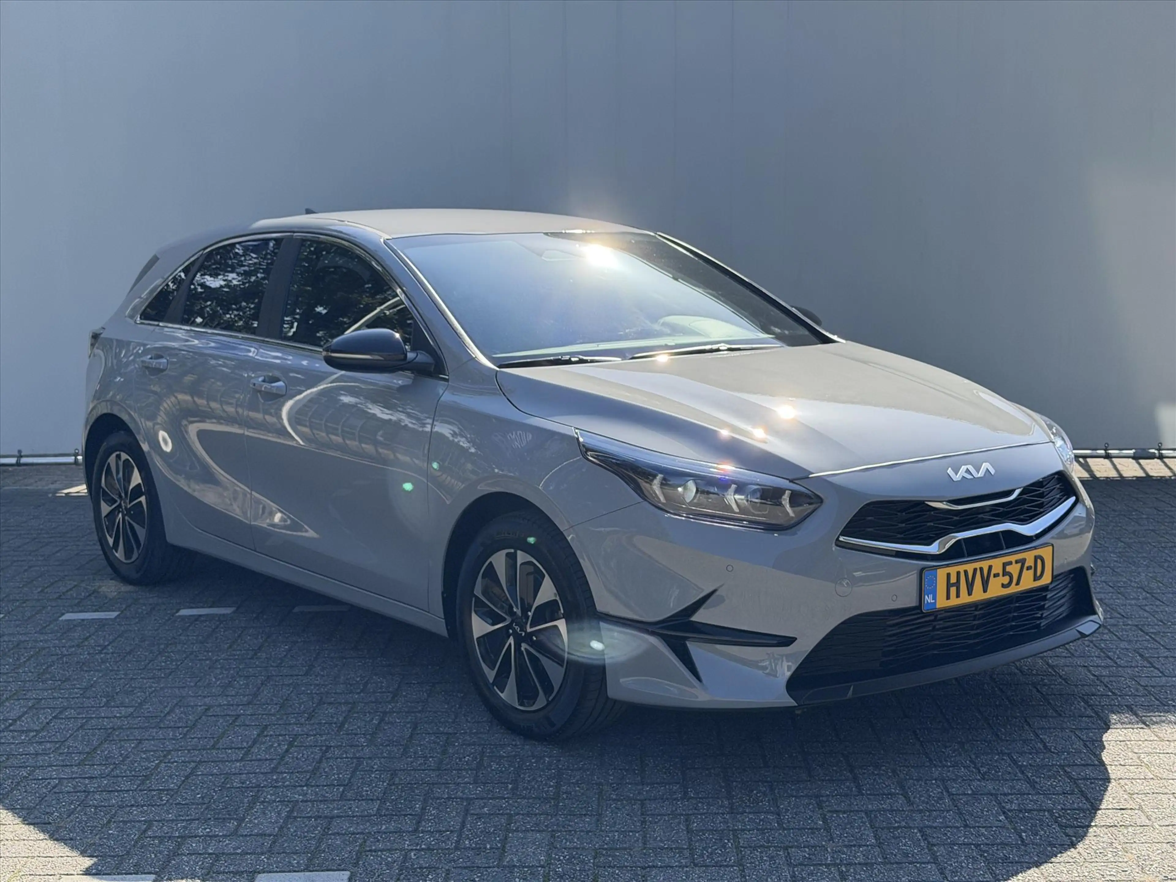 Kia Ceed / cee'd 1.0 T-GDi 100pk Design Edition — photo 7
