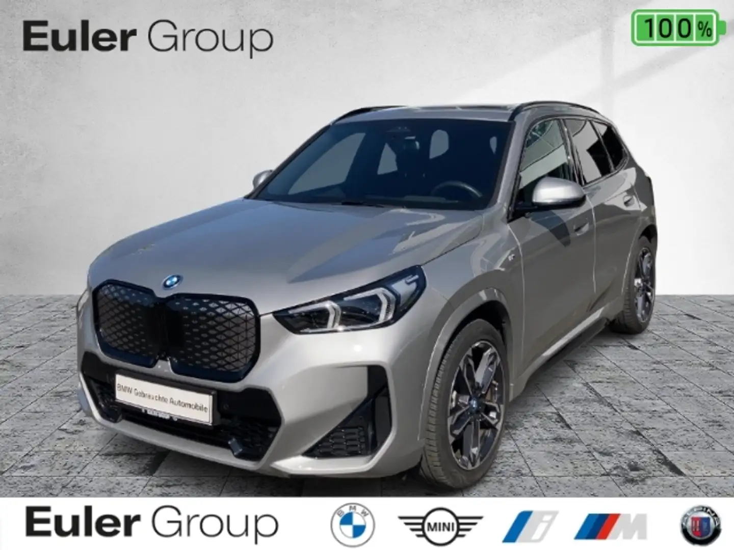 BMW iX1 xDrive 30 M-Sport Pano HUD Adapt. LED 360 Kamera A Silber - 1