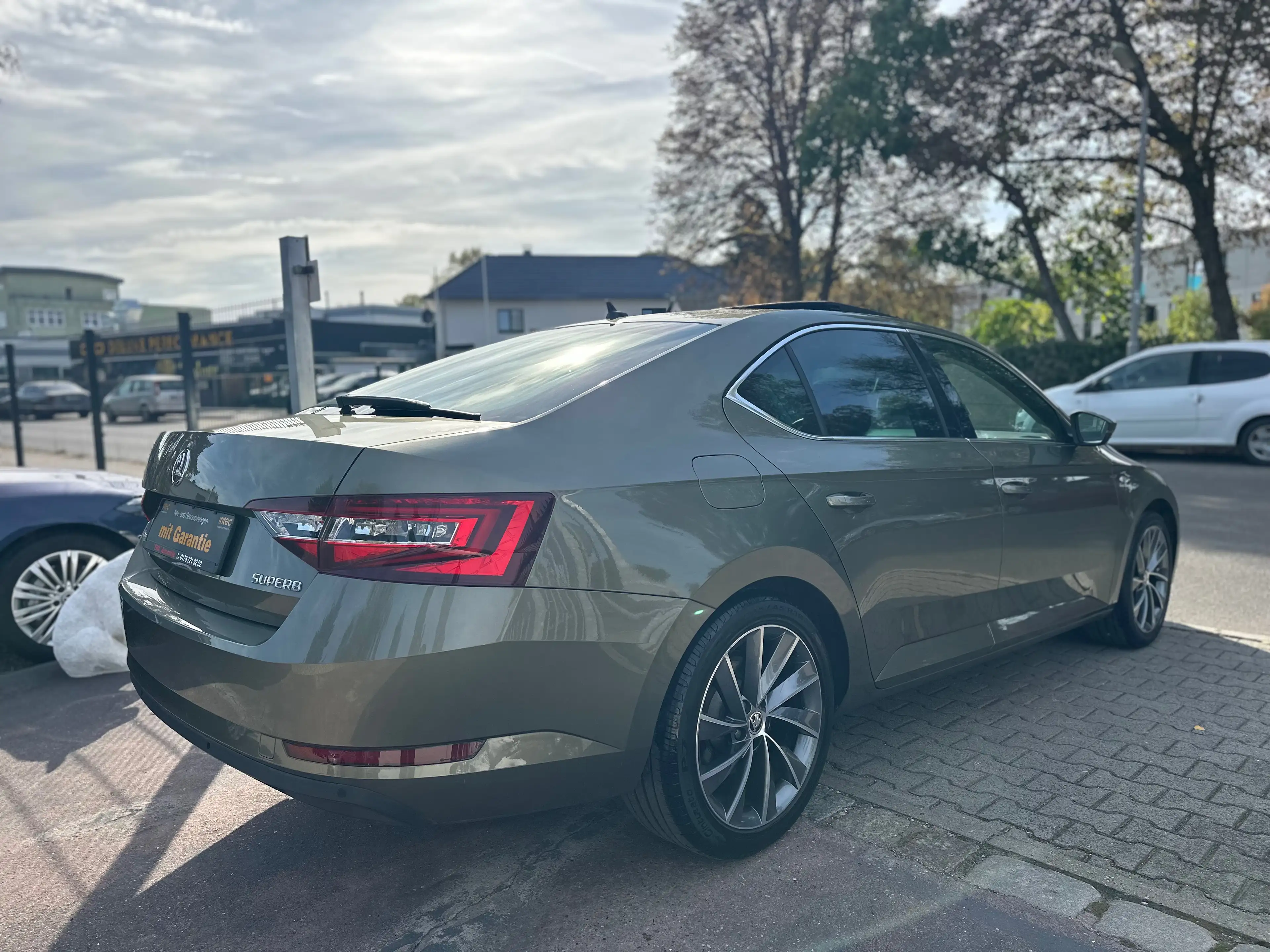 Skoda Superb L&K,PANORAMADACH,AUTOMATIK,49.000 KM,LEDER,1.HAND!!! — photo 4