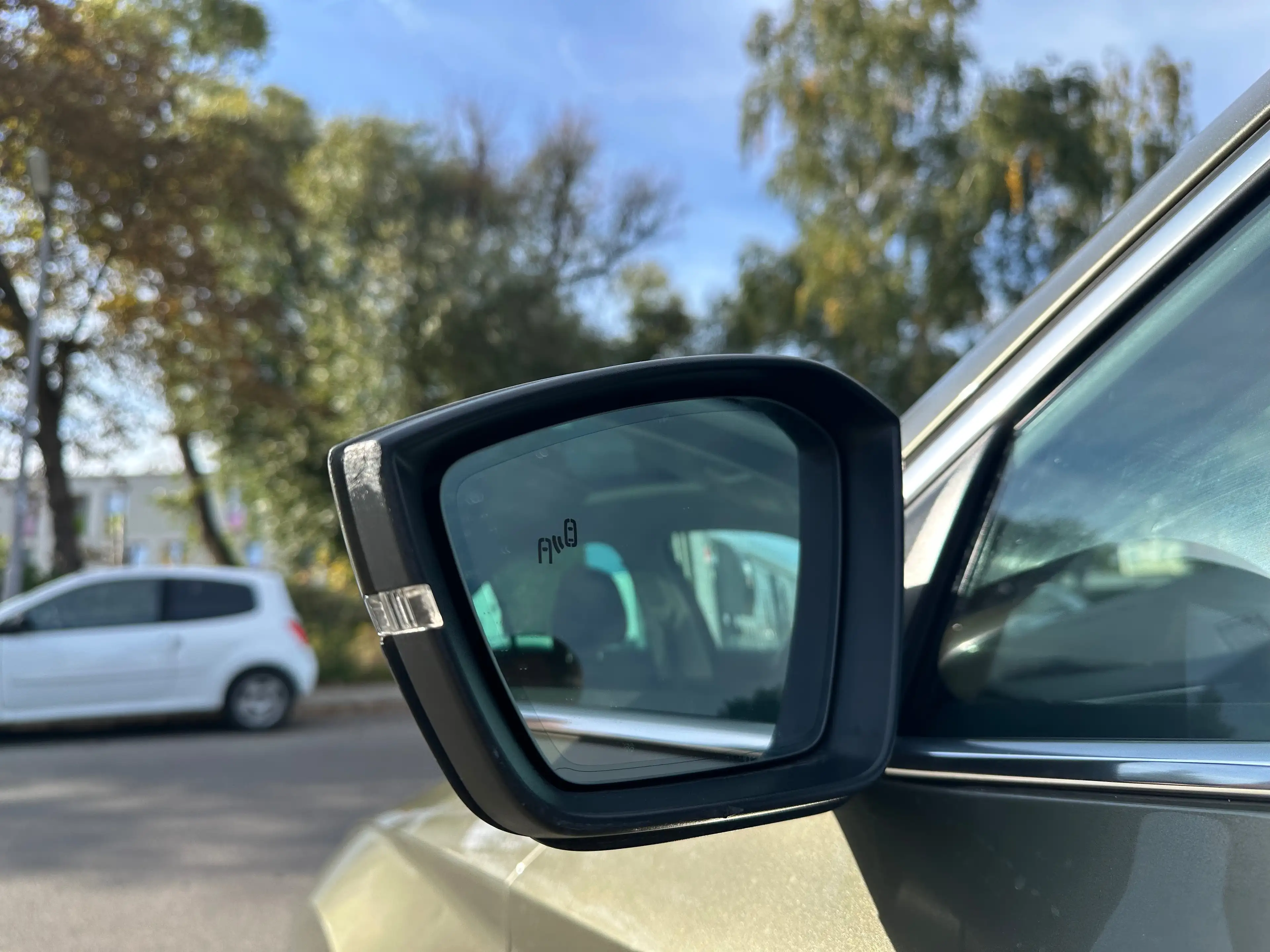 Skoda Superb L&K,PANORAMADACH,AUTOMATIK,49.000 KM,LEDER,1.HAND!!! — photo 13
