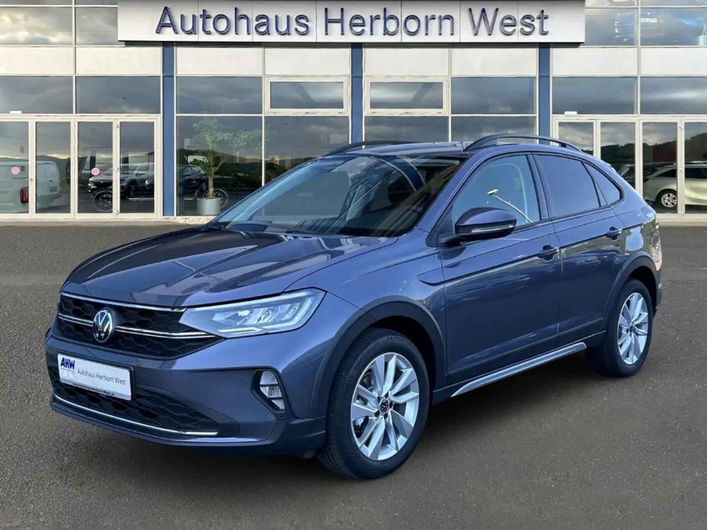 Volkswagen Taigo 1.0 TSI Life IQ Drive Paket RFK SHZ Notrad Licht+S Gris - 1