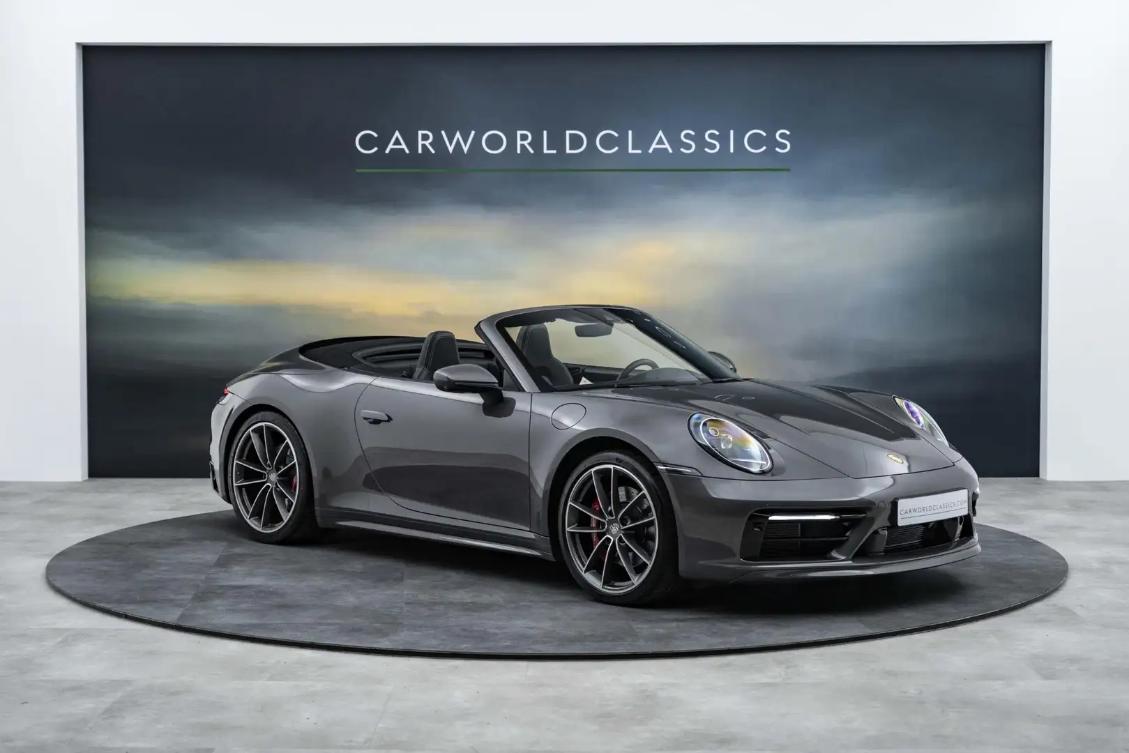 Porsche 992 992 3.0 CARRERA 4S CABRIO SPORTDESIGN Grijs - 1