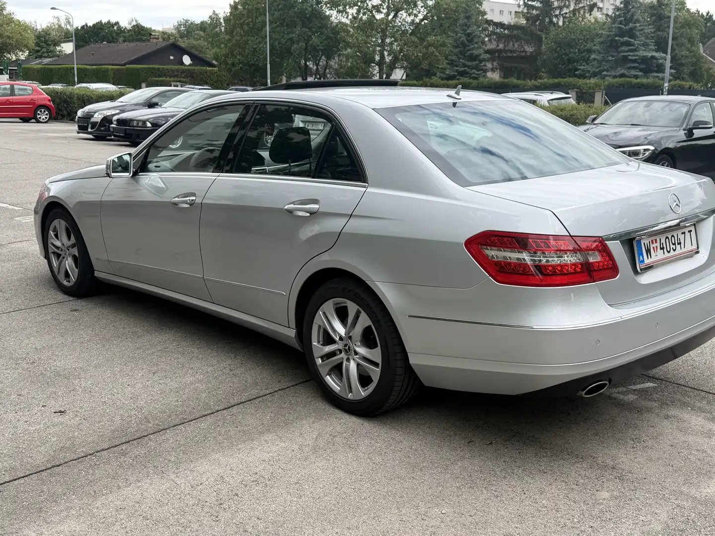 Mercedes-Benz E 350 Avantgarde 4MATIC Aut. - 2