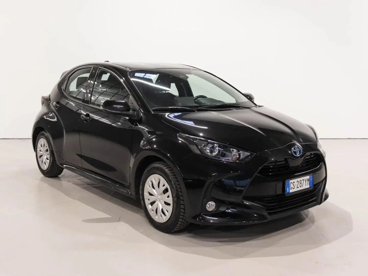 Toyota Yaris 1.5 Hybrid 5 porte Business Nero - 1